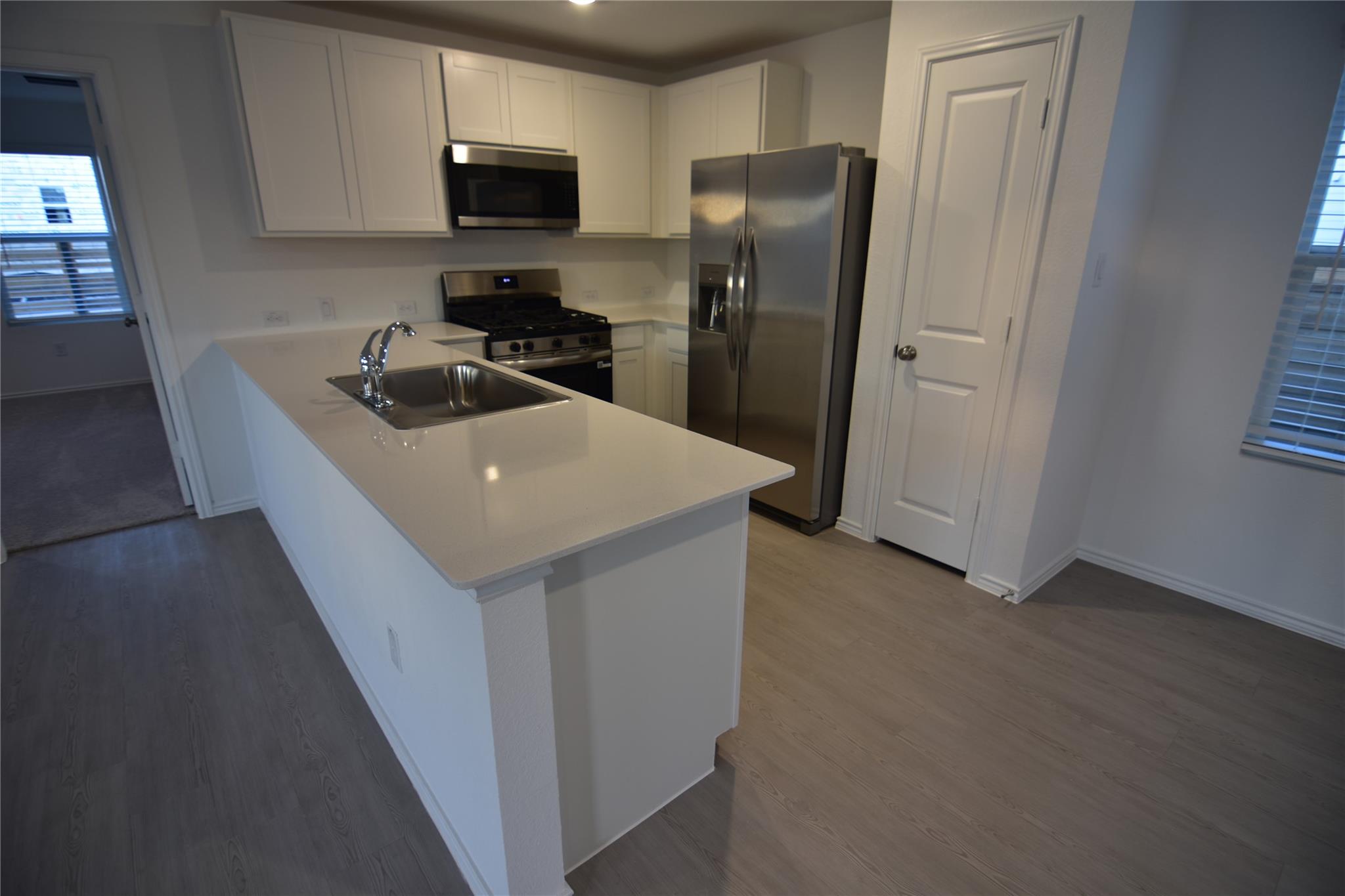 343 Keefer None Property Photo 17