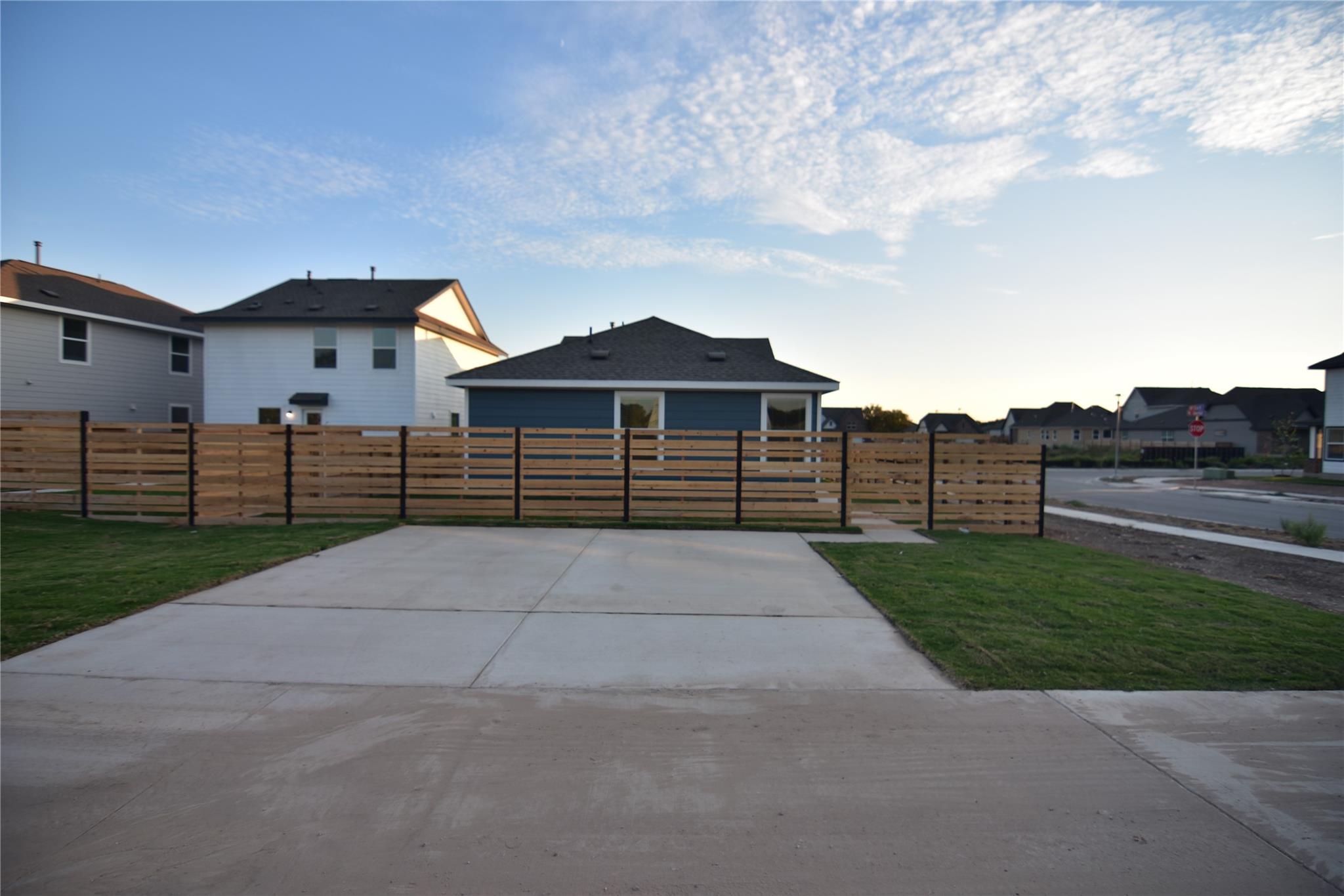 343 Keefer None Property Photo 34