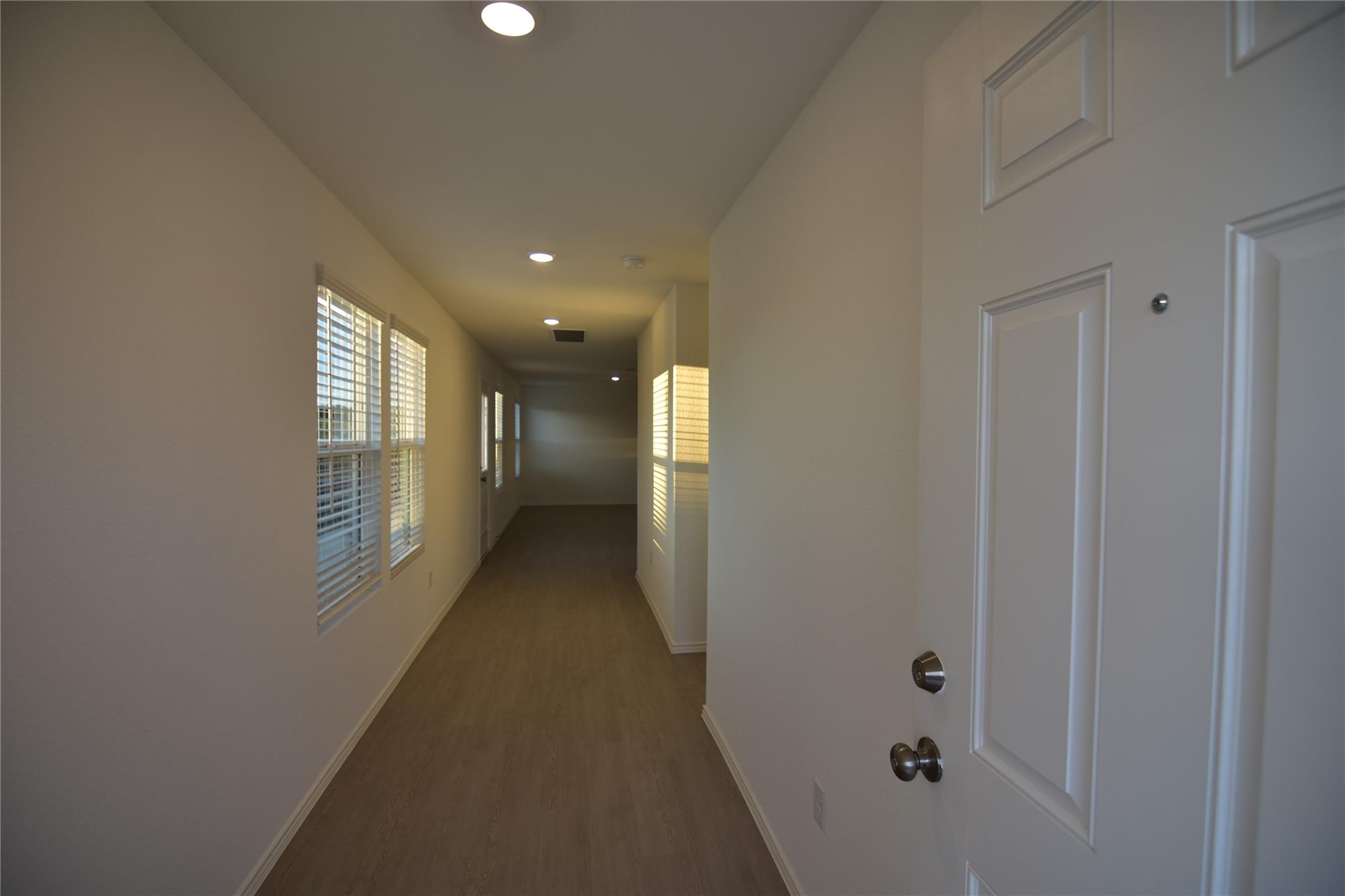 343 Keefer None Property Photo 37