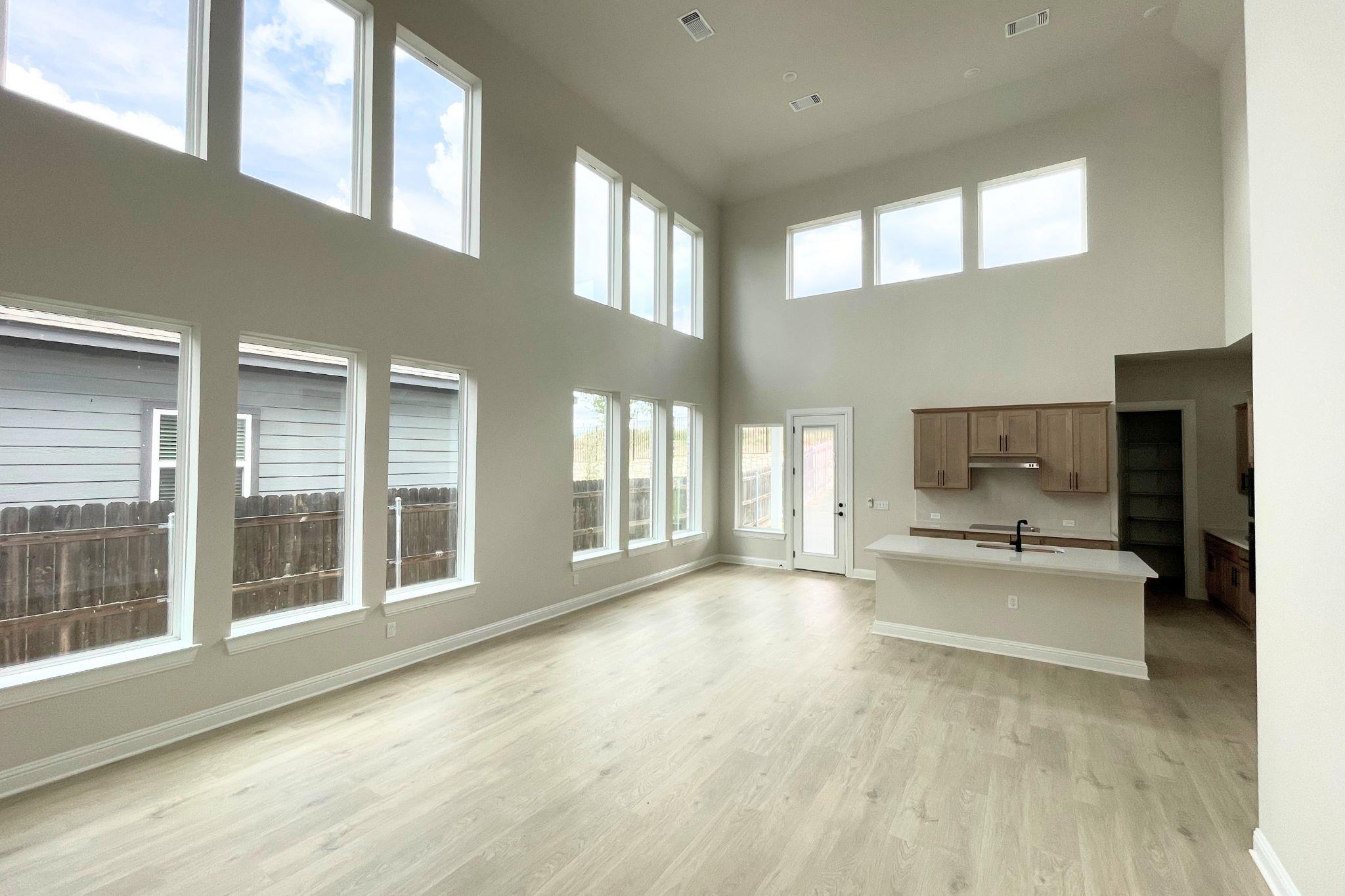 9609 Gladsome Path Property Photo 7