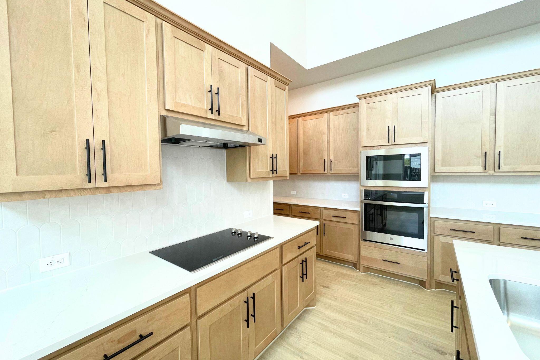9609 Gladsome Path Property Photo 10
