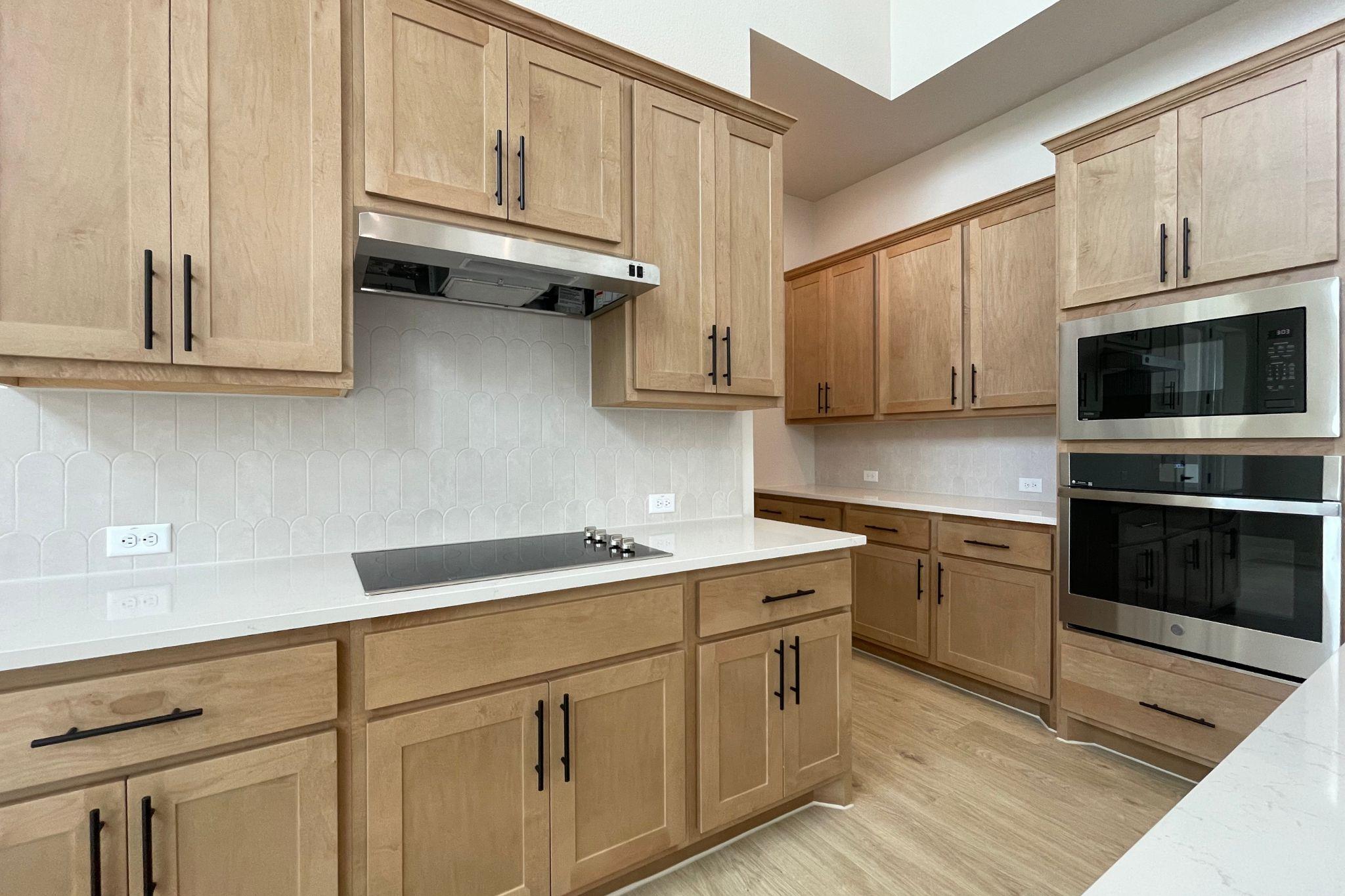 9609 Gladsome Path Property Photo 13
