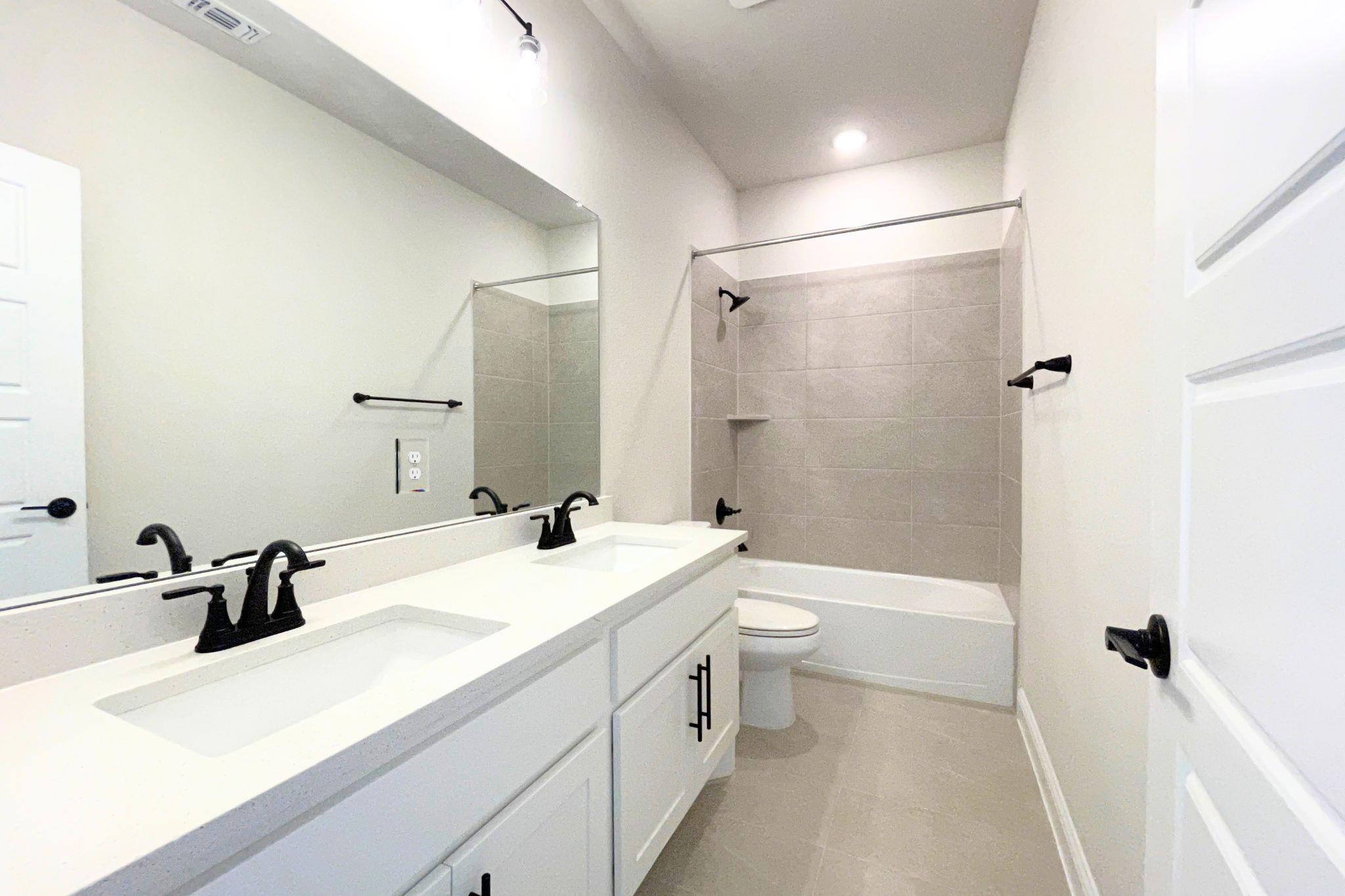 9609 Gladsome Path Property Photo 27