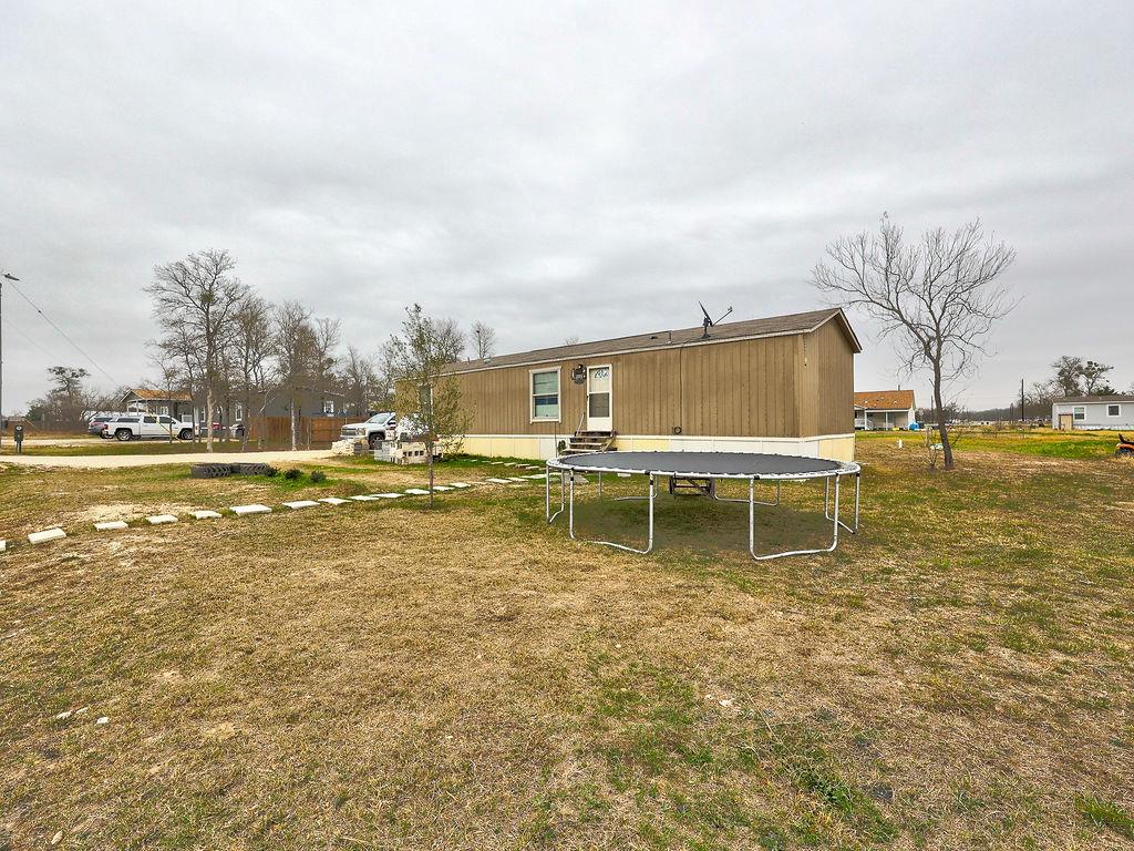 230 Gato Rd Property Photo 3