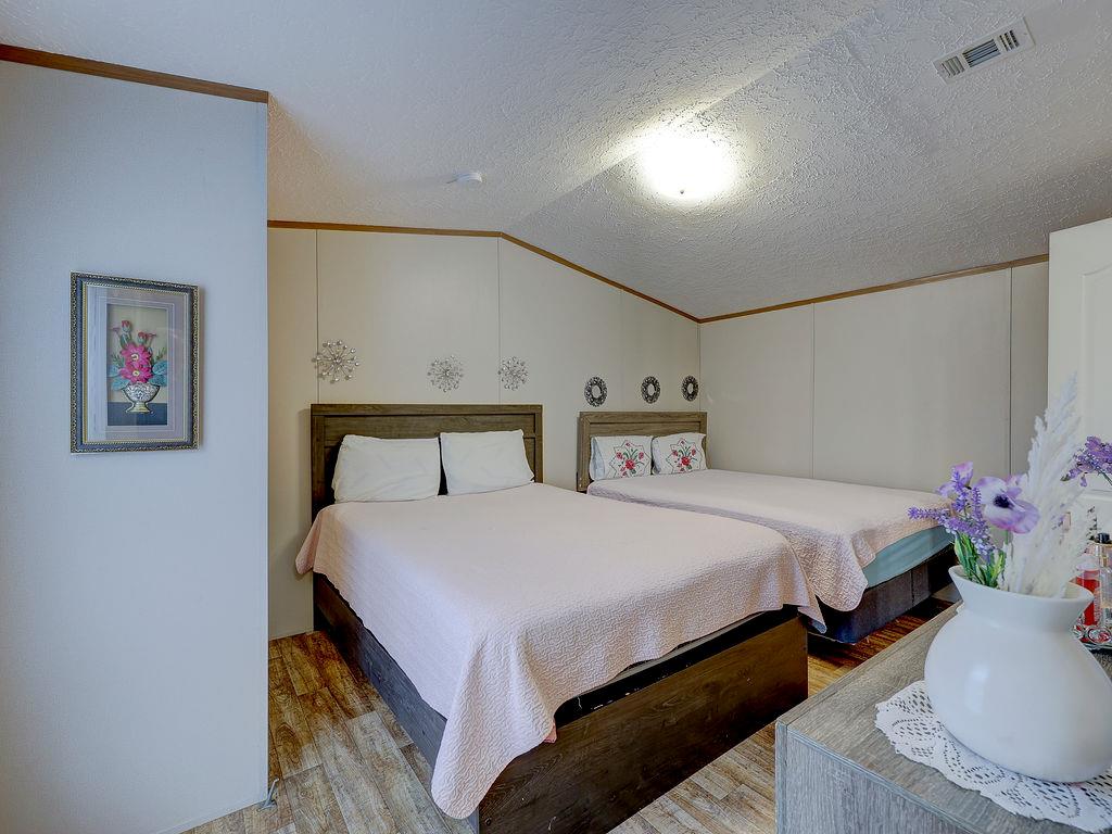 230 Gato Rd Property Photo 9