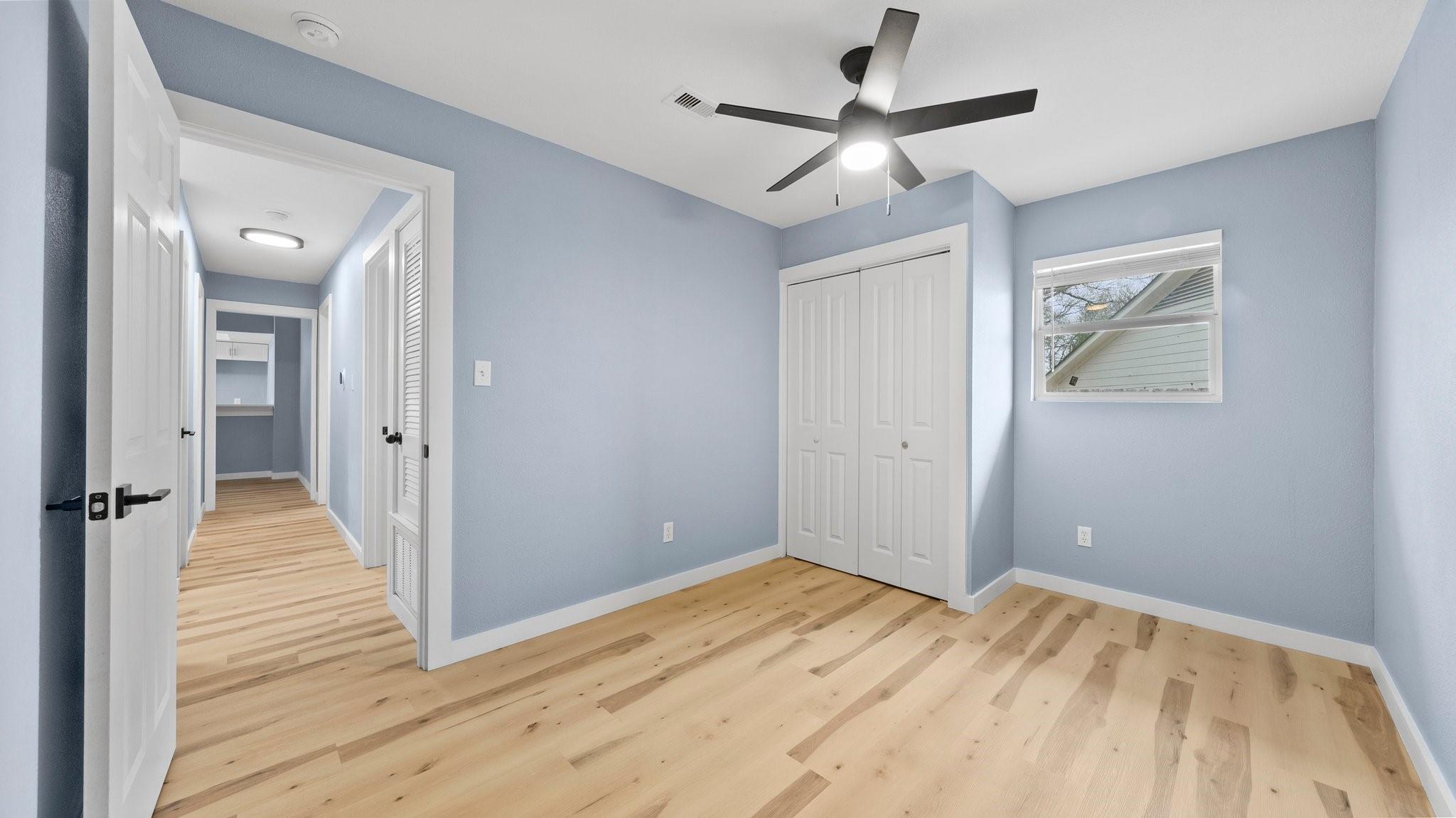 1112 Village Green Dr Property Photo 22