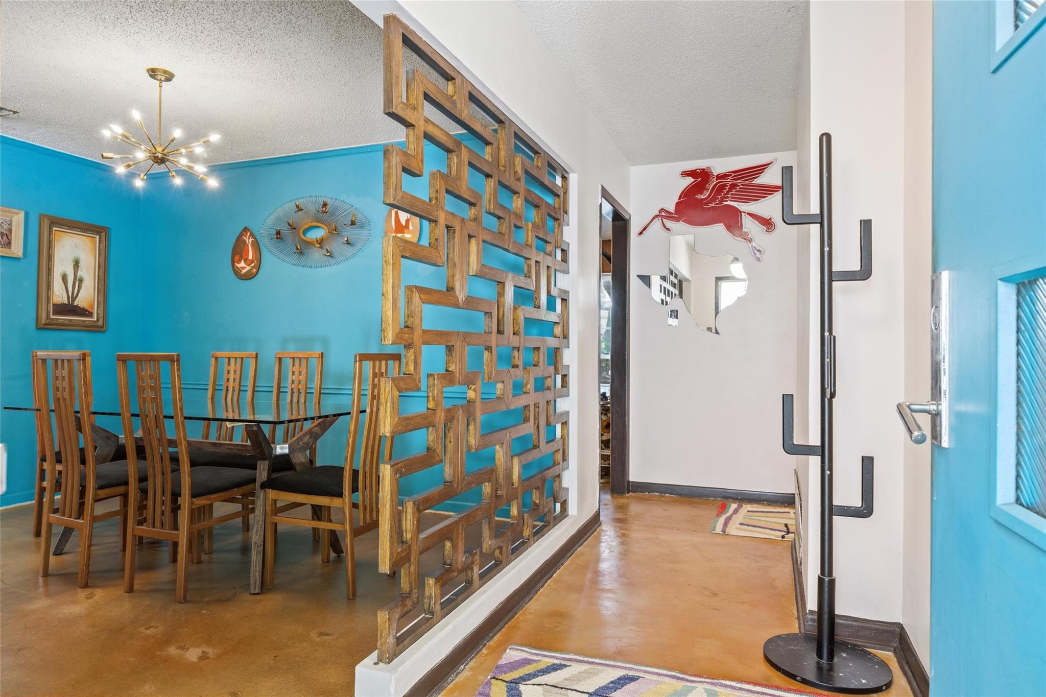 3304 Whitepine Dr Property Photo 4
