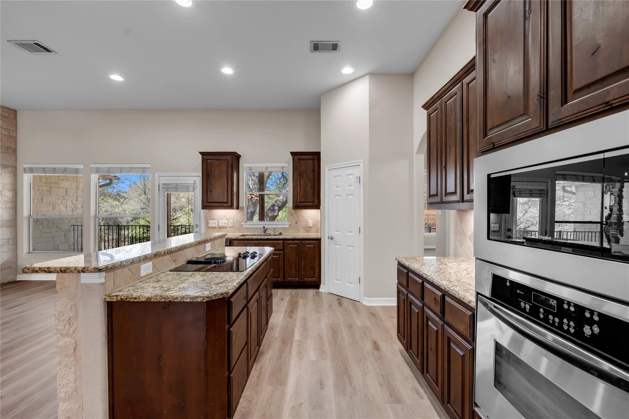 106 Alexander Ave Property Photo 13