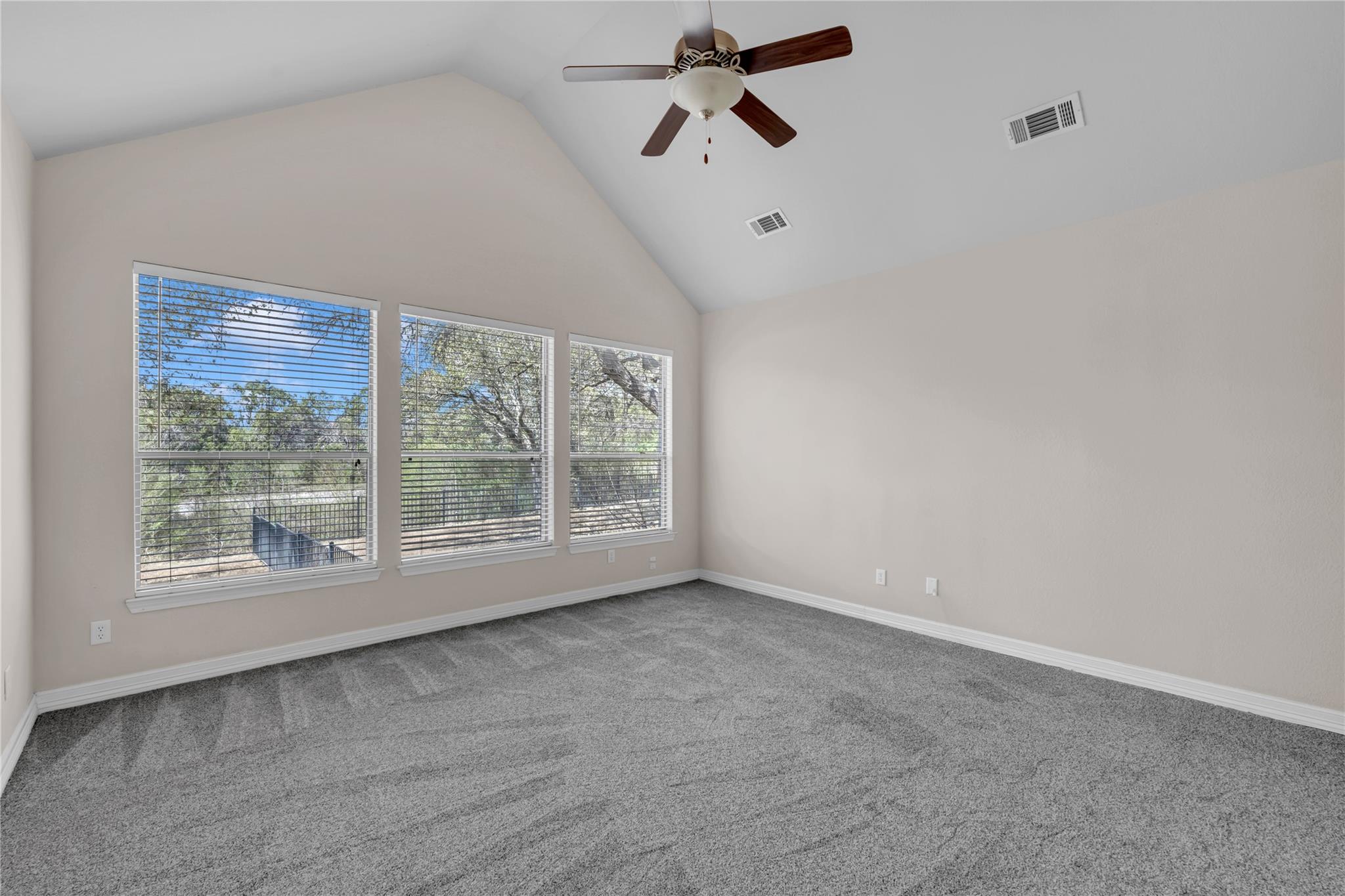 106 Alexander Ave Property Photo 15