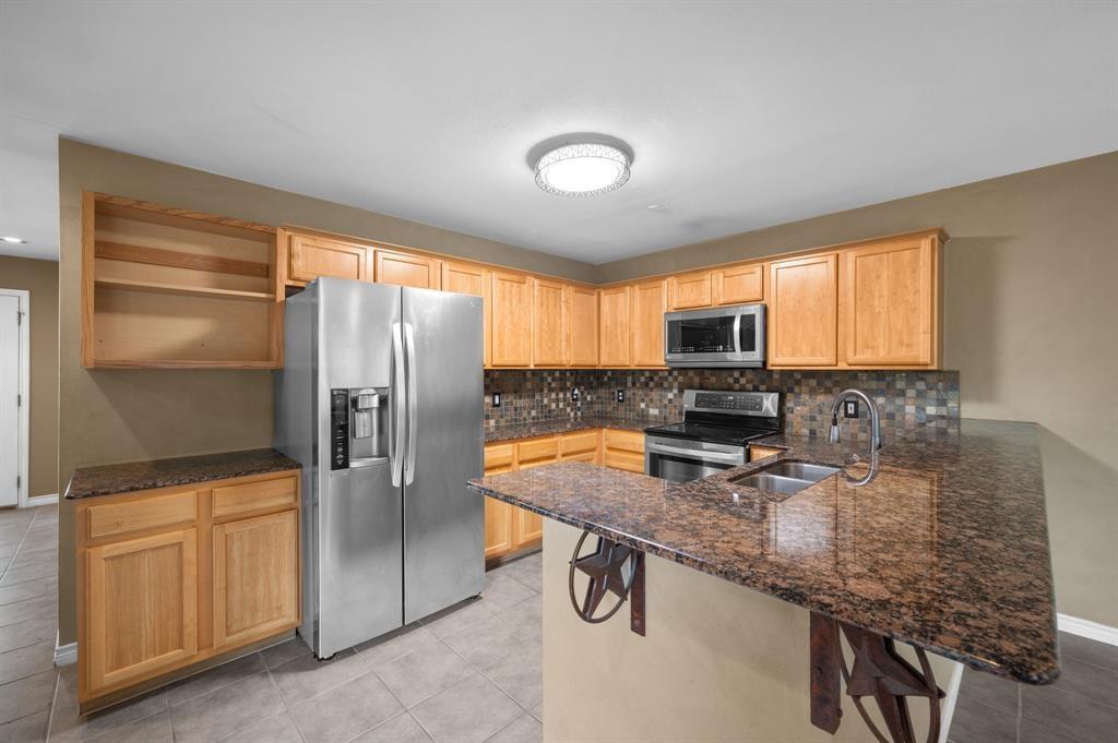 5306 Beacon Dr #d Property Photo 4