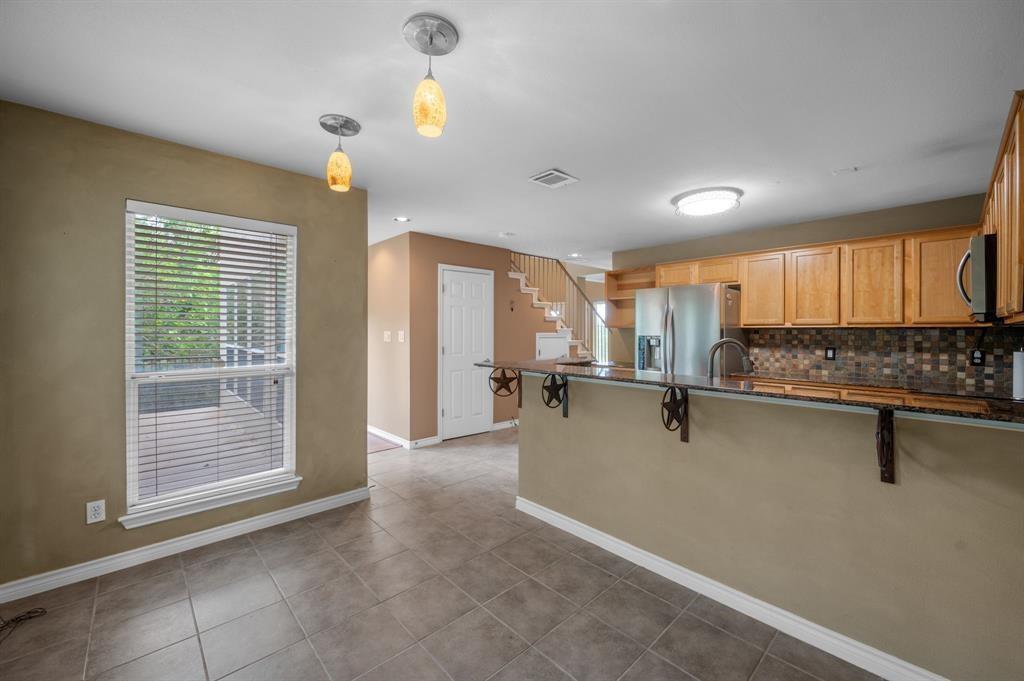 5306 Beacon Dr #d Property Photo 6