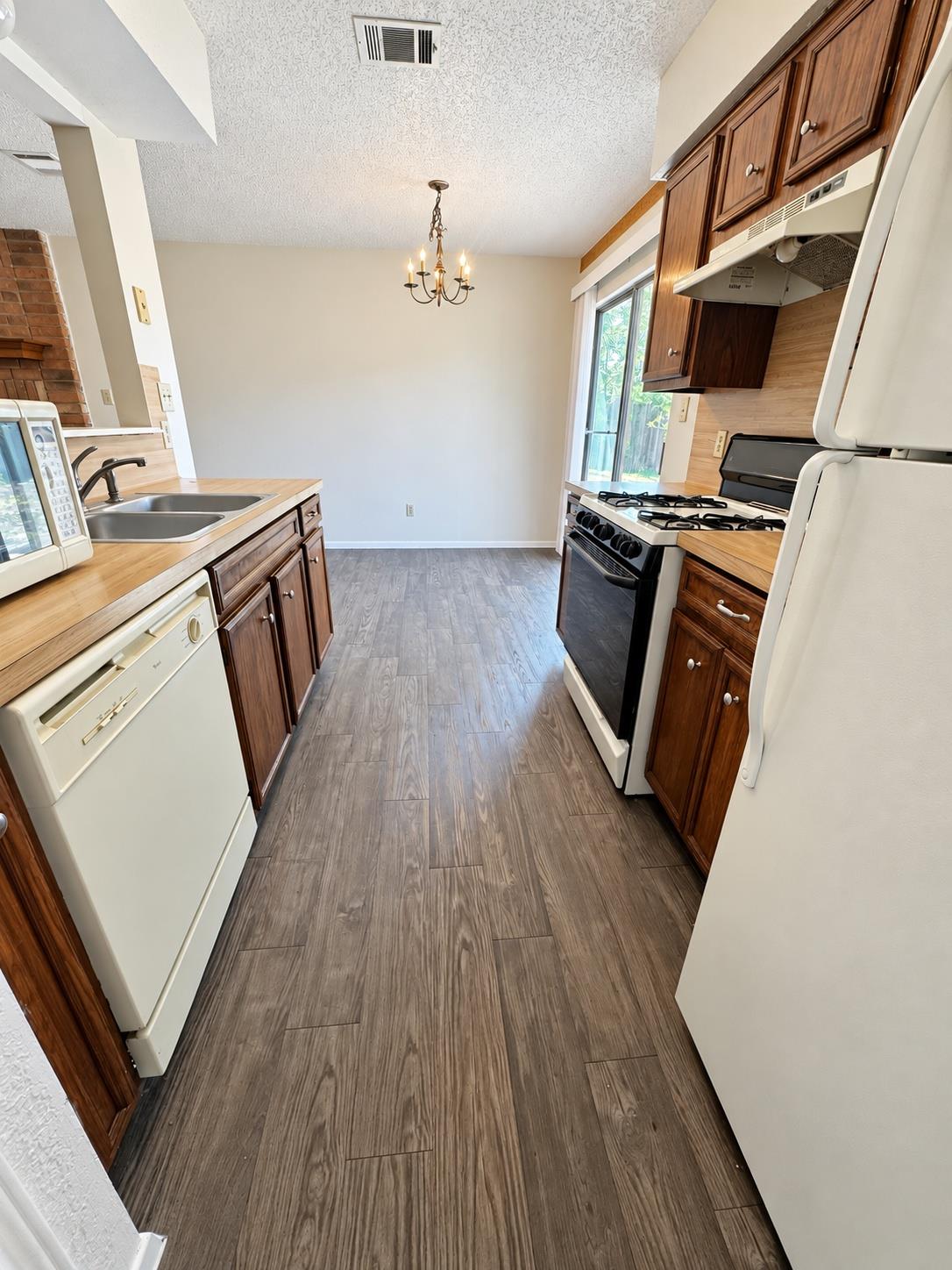 3515 Rollingway Cv #b Property Photo 7