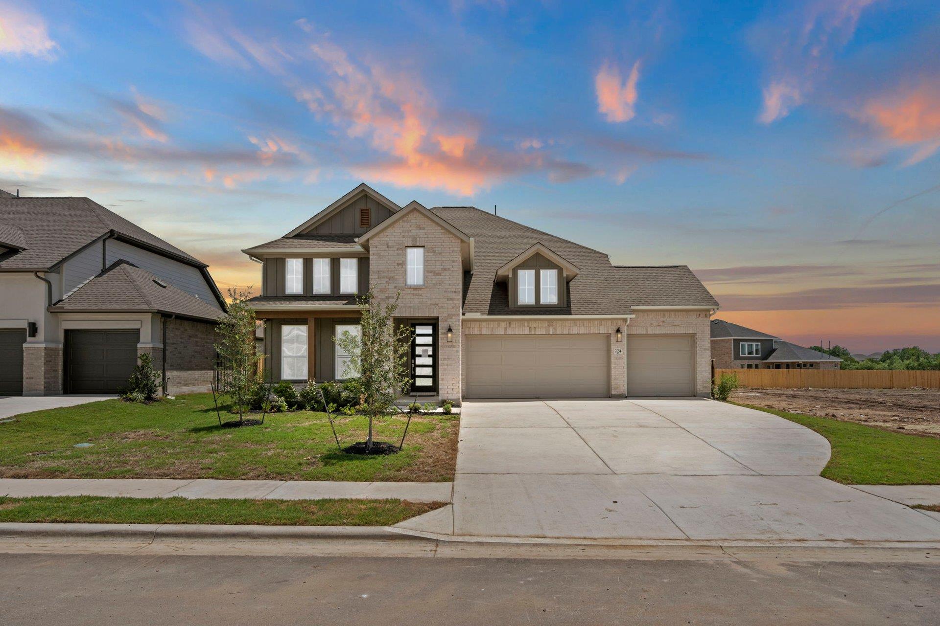 224 Pacific Grove Cir Property Photo