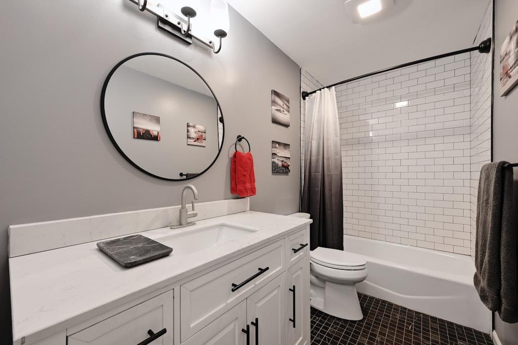 9906 Willers Way Property Photo 18