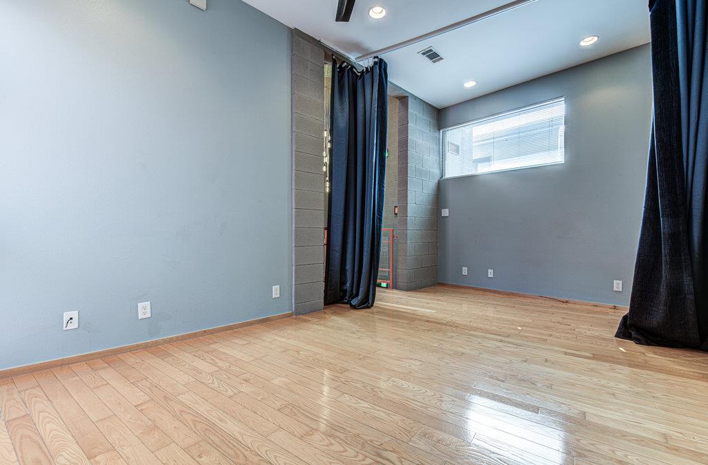 515 El Paso St #b Property Photo 21