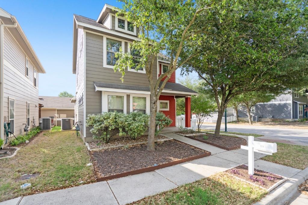223 Cleveland Property Photo