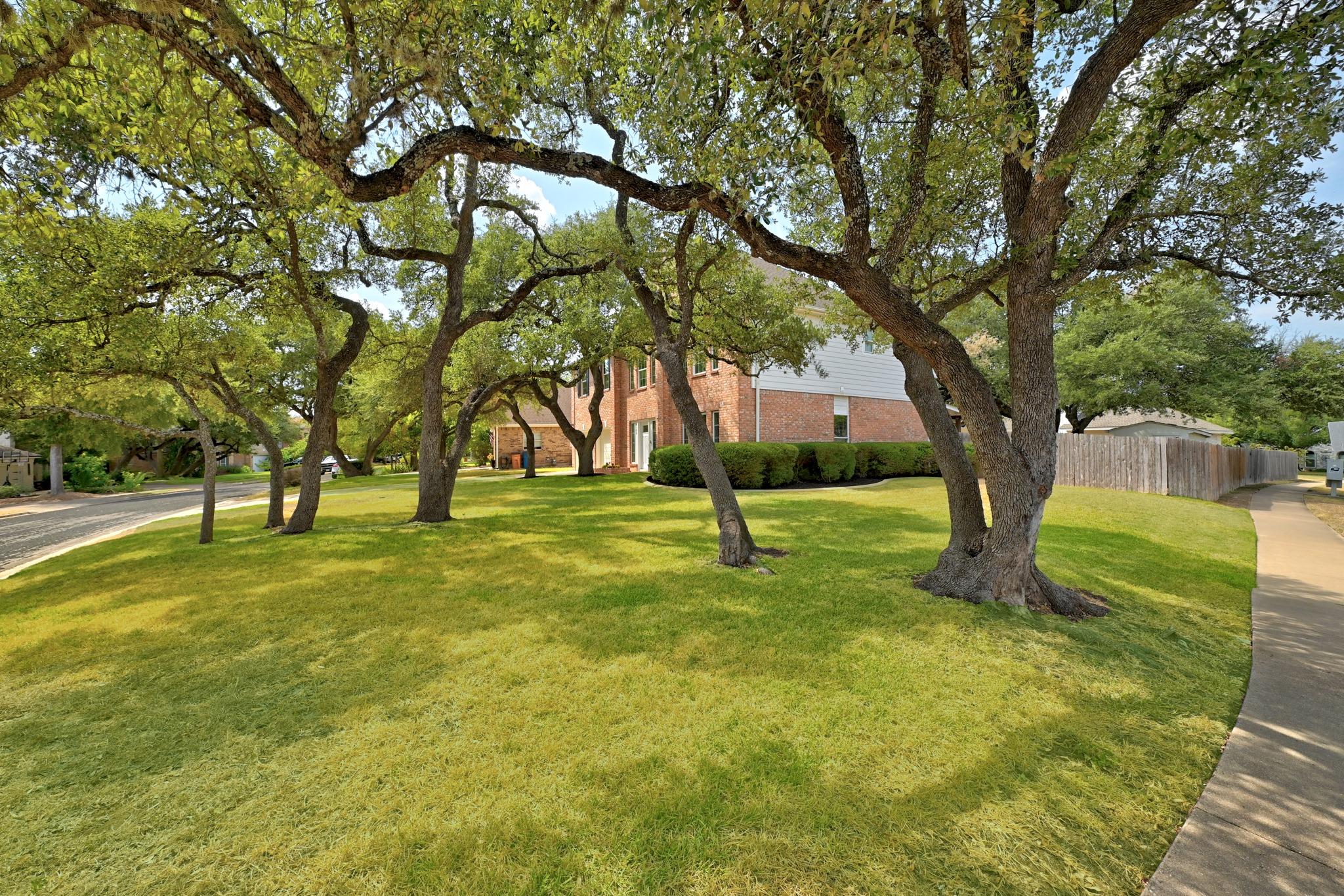 9100 Amanda Dr Property Photo 3