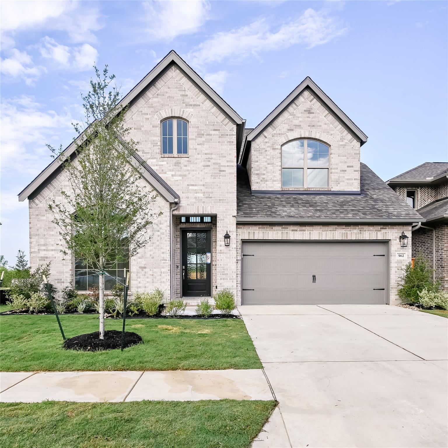 657 Bay Breeze Dr Property Photo 1