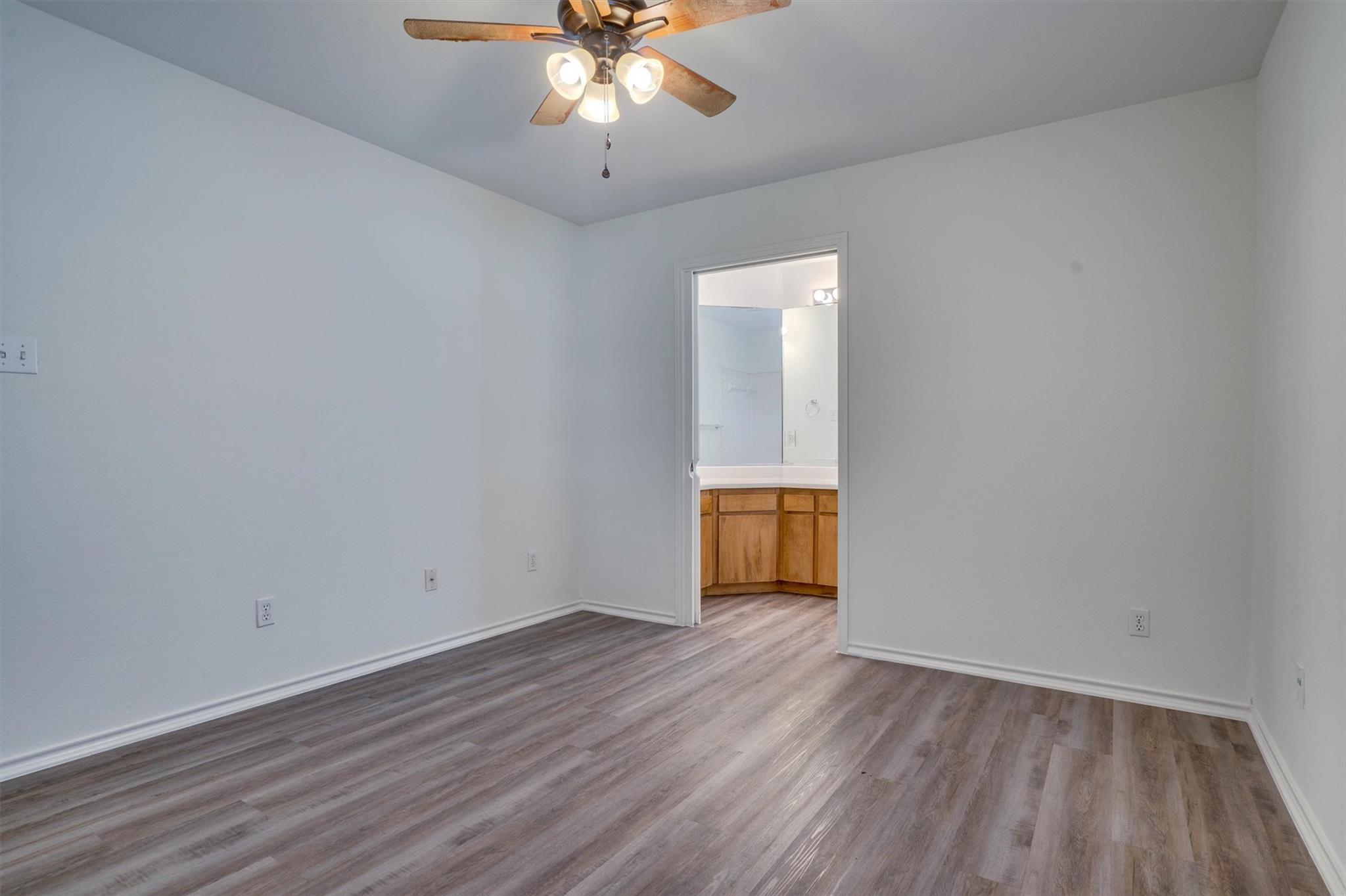 1720 Rawhide Loop Property Photo 13