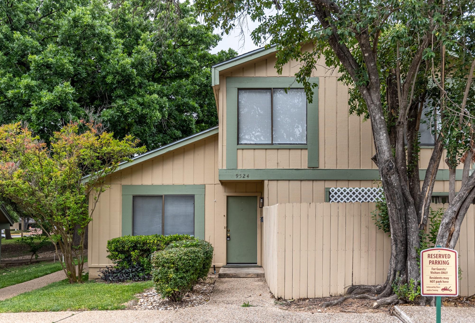 9524 Quail Village Ln Property Photo