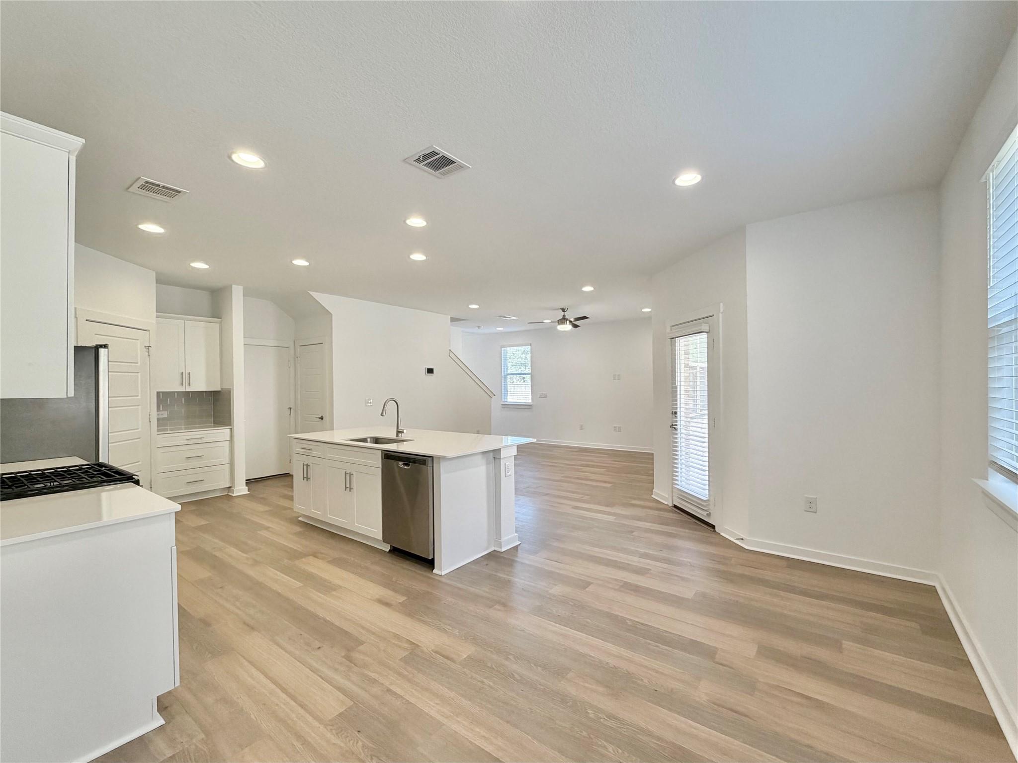 1061 Winnsboro Loop Property Photo 10