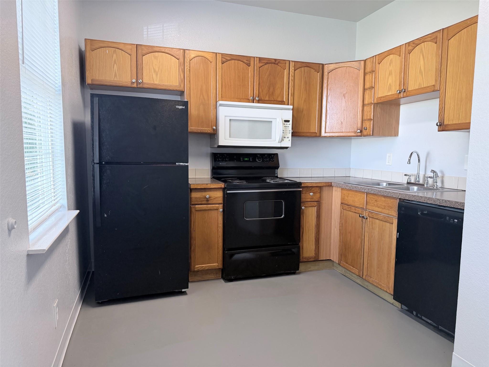 251 Zimmerman Ave #b Property Photo 3