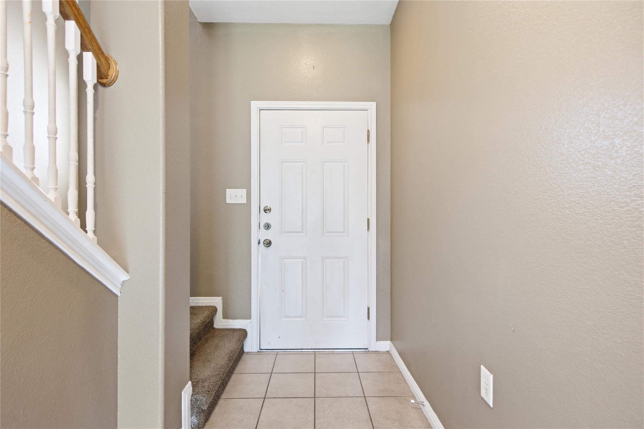 7502 Lazy Creek Dr Property Photo 11