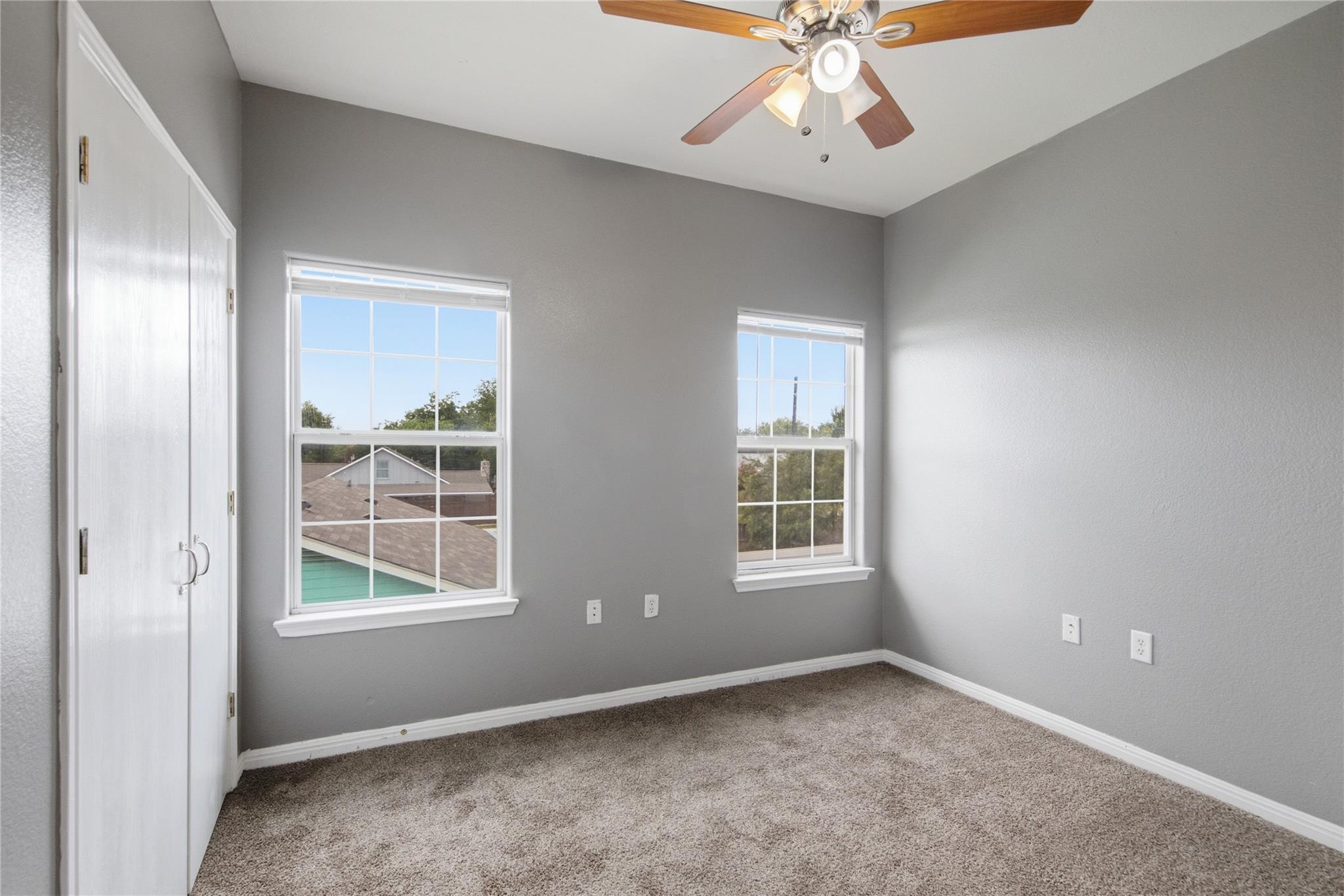 7502 Lazy Creek Dr Property Photo 18