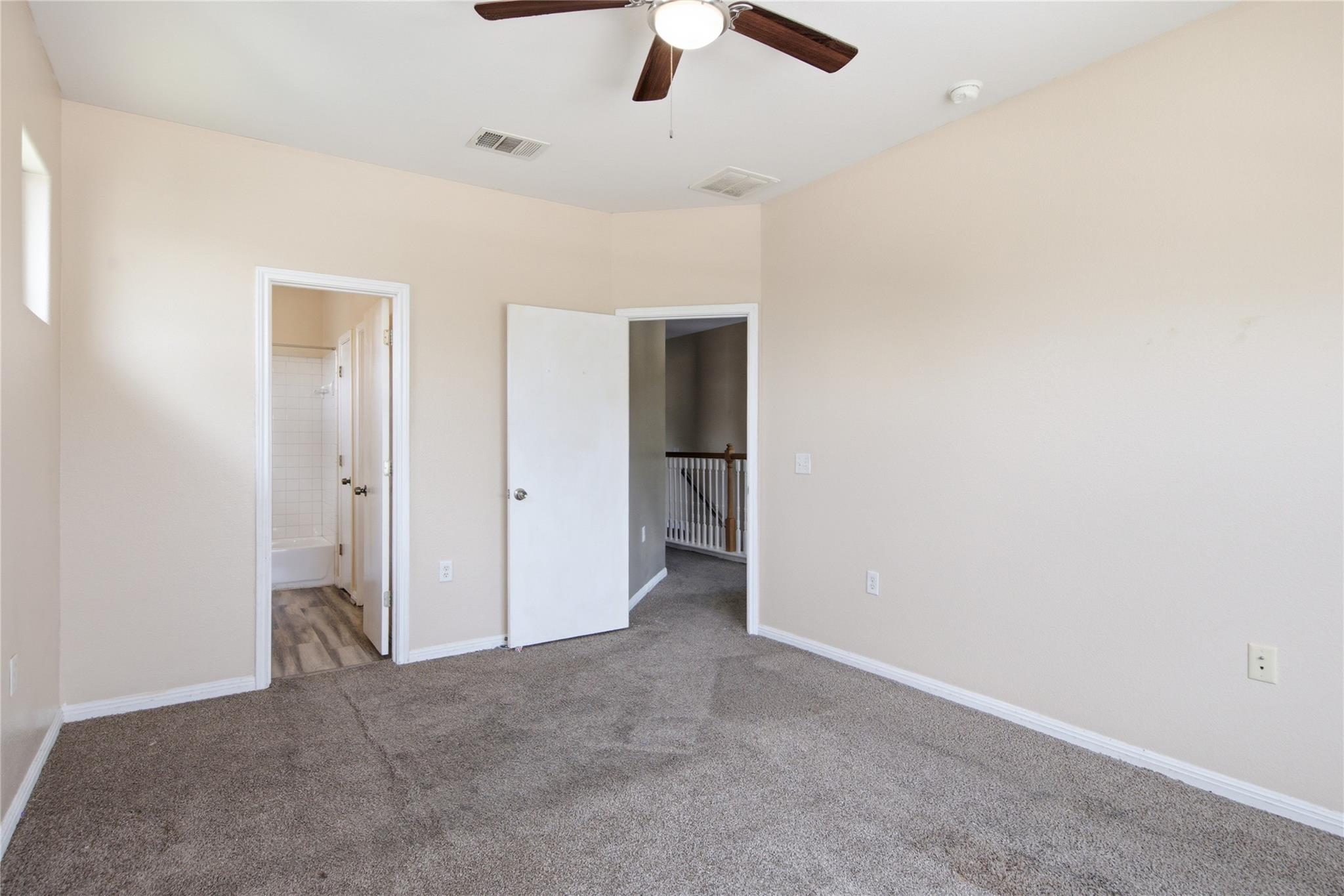7502 Lazy Creek Dr Property Photo 20