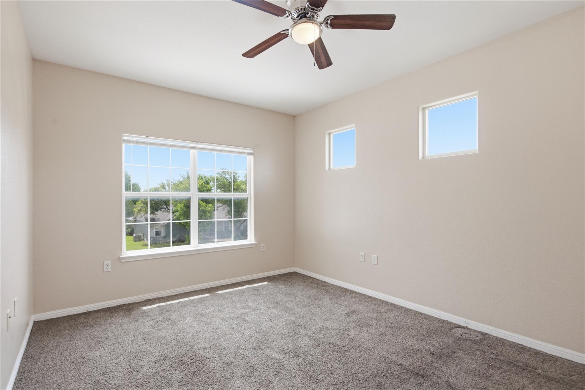 7502 Lazy Creek Dr Property Photo 21