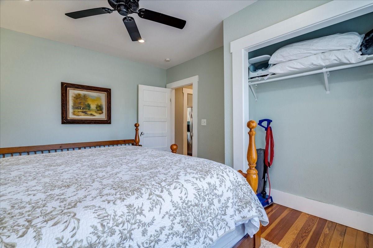 506 Shaw Ave Property Photo 14