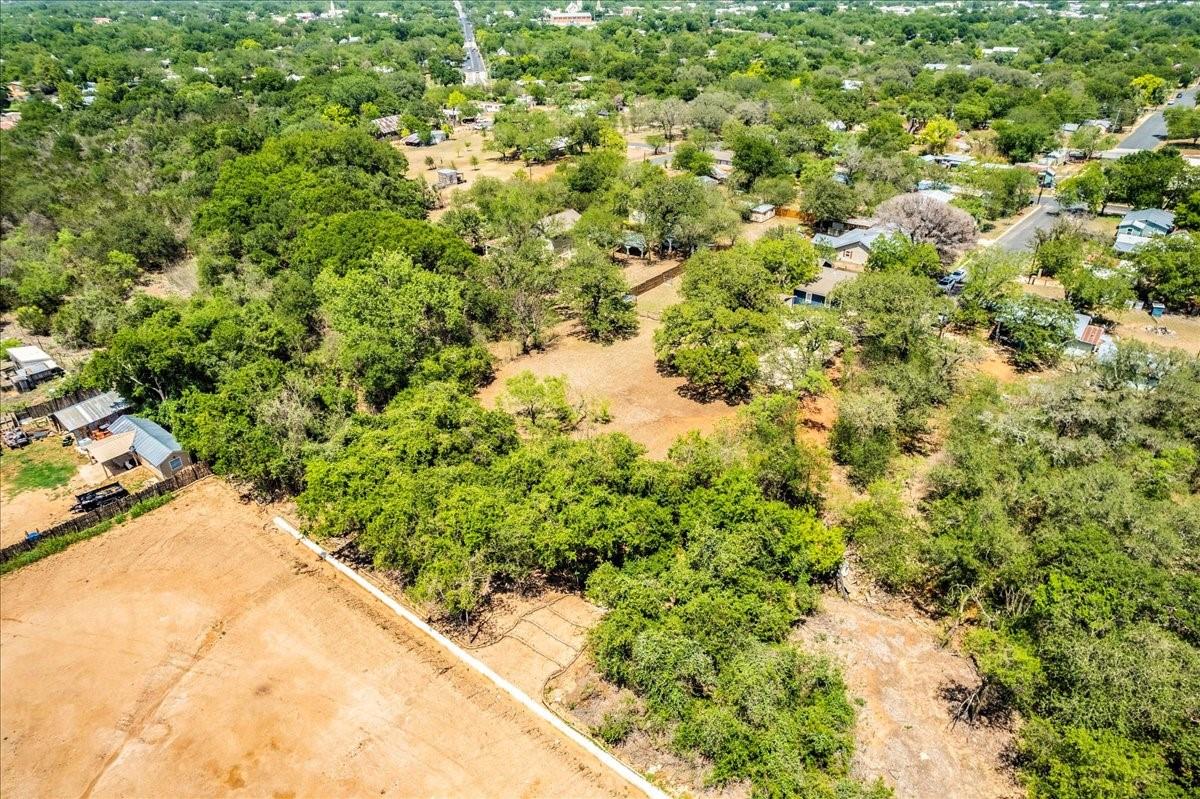 506 Shaw Ave Property Photo 26