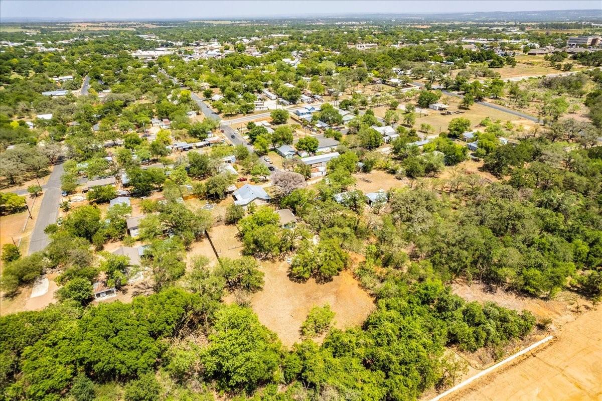 506 Shaw Ave Property Photo 28