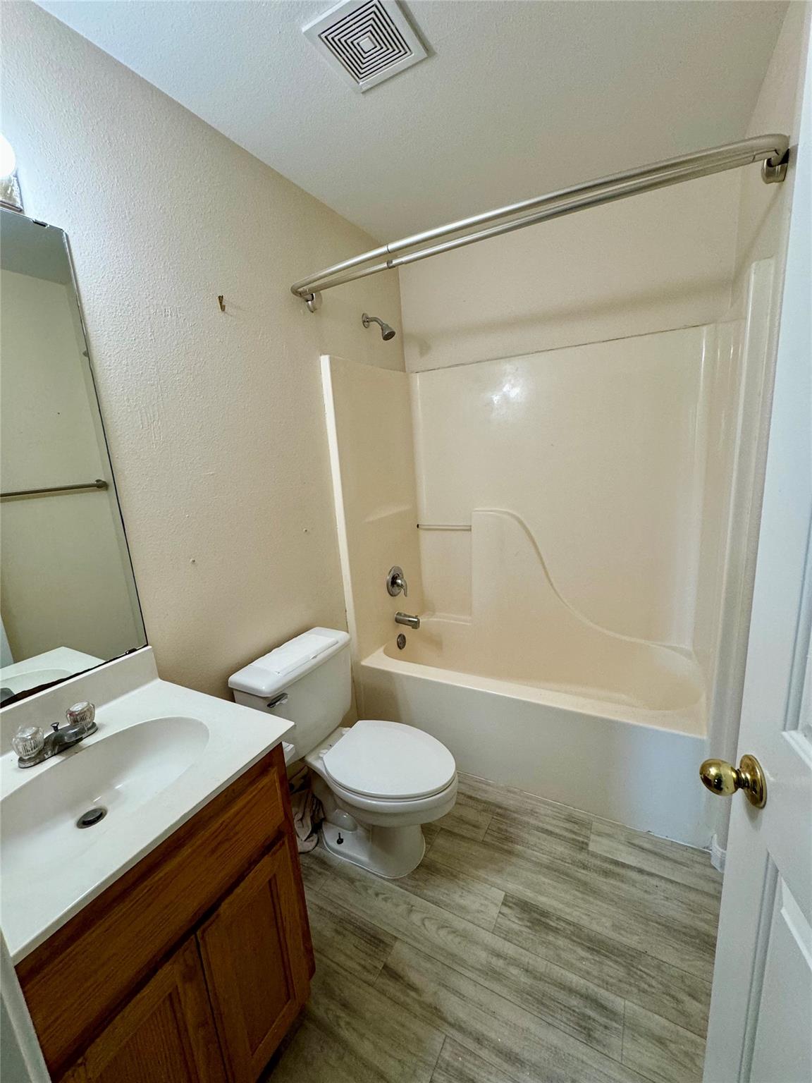 282 Spring River Dr Property Photo 17