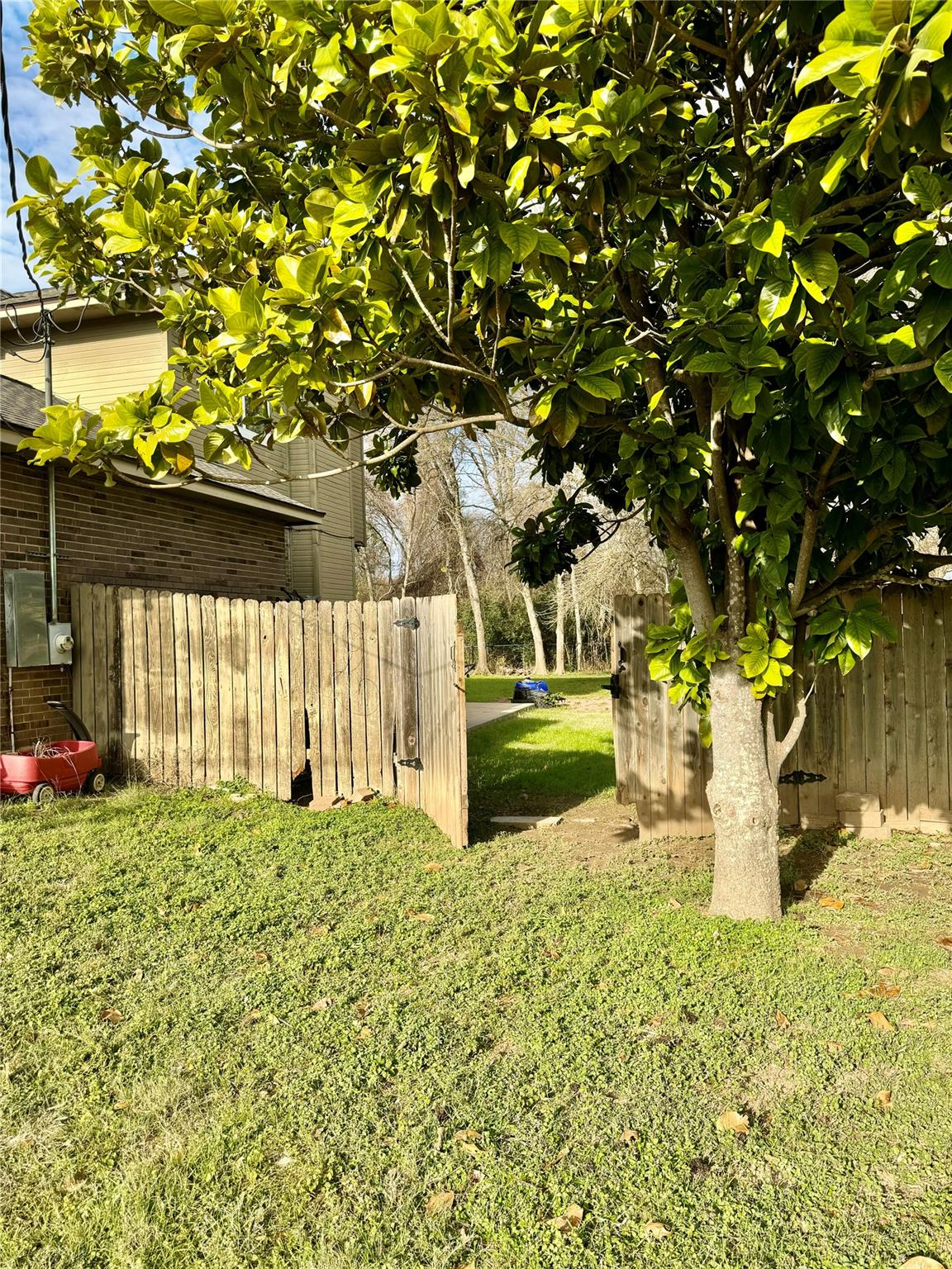 282 Spring River Dr Property Photo 23