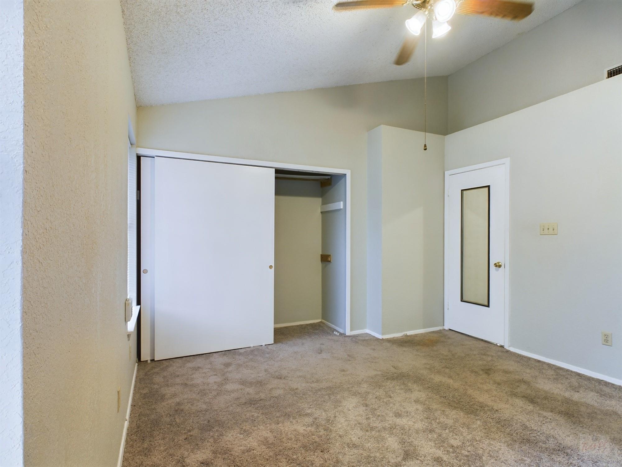 1411 Gracy Farms Ln 112 Property Photo 12