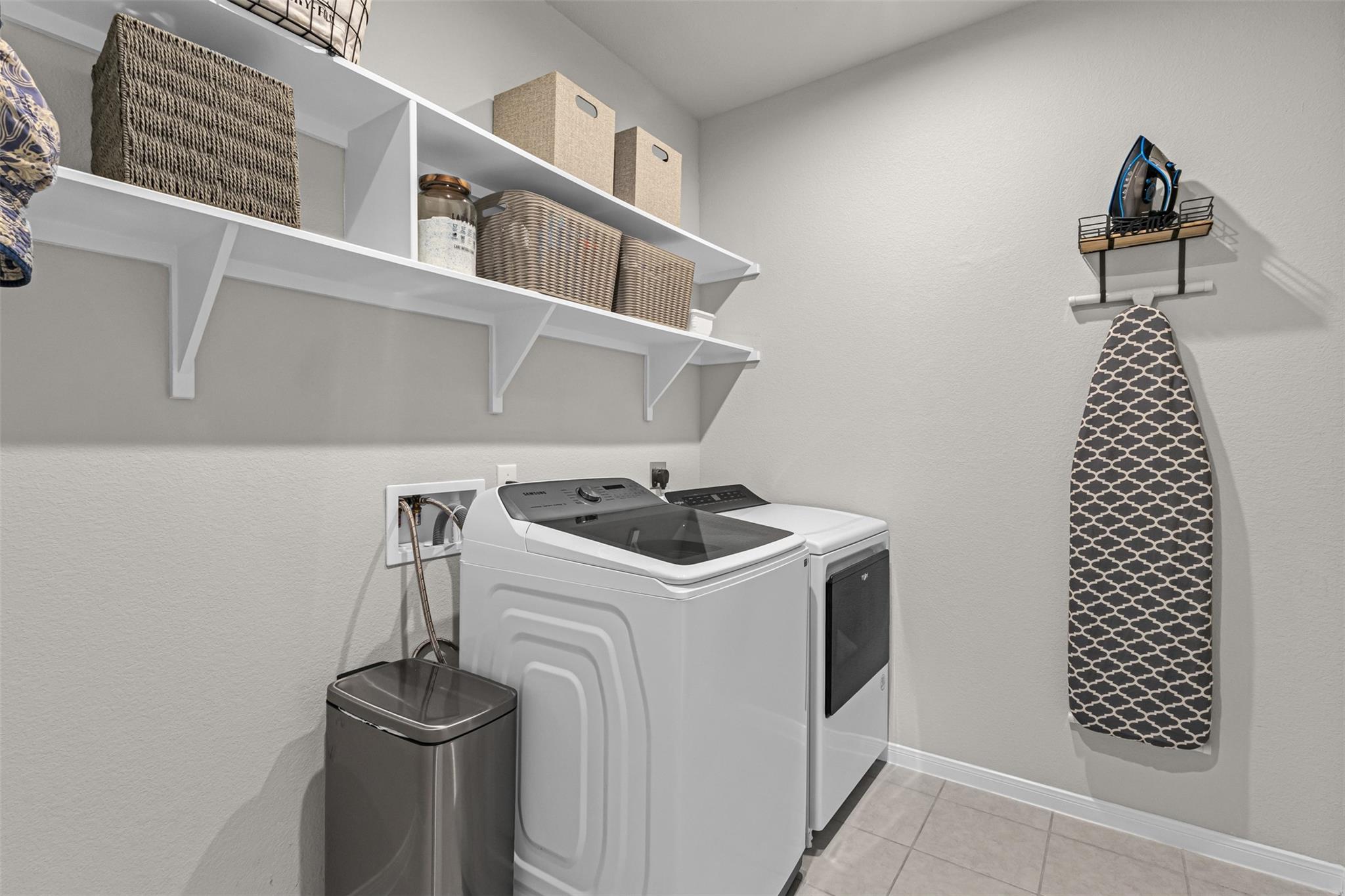 2221 Clove Ct Property Photo 24