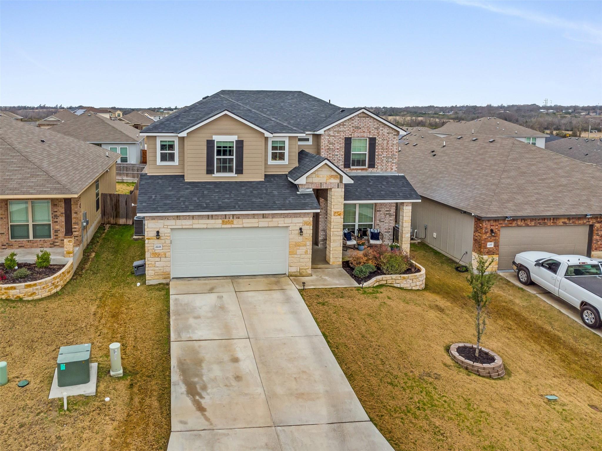 2221 Clove Ct Property Photo 35