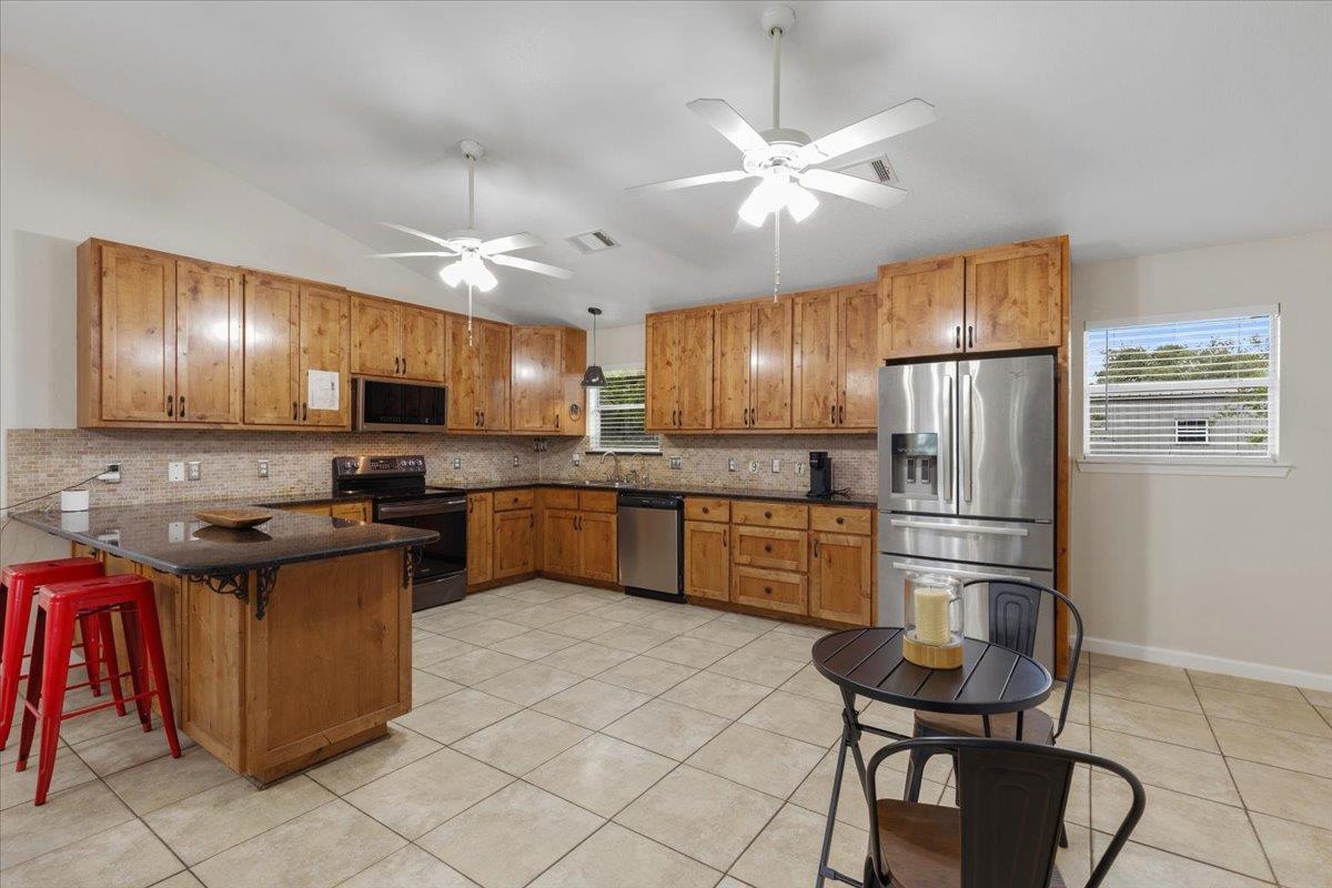 297 Robins Way Property Photo 9