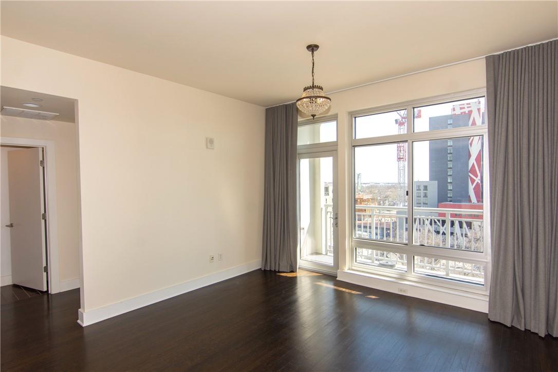 603 Davis St #1005 Property Photo 4