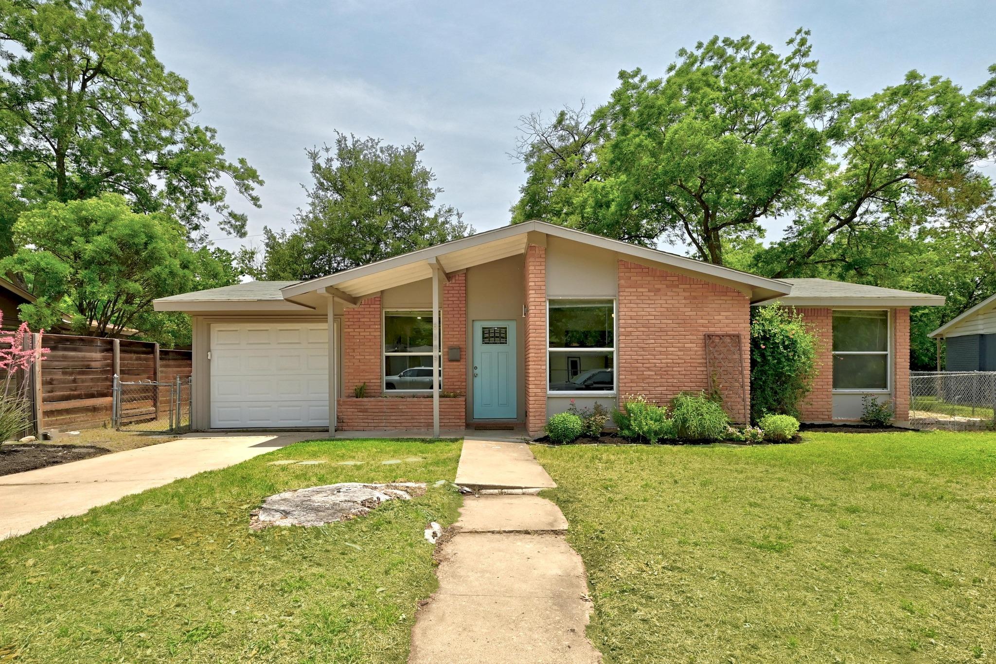 6209 Peggy St Property Photo