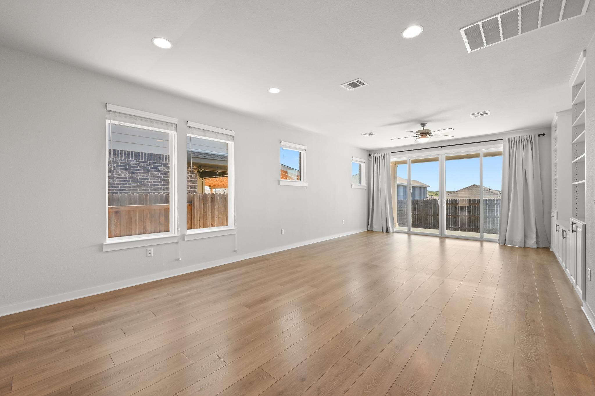 13101 Brave Tenderfoot Trl Property Photo 9