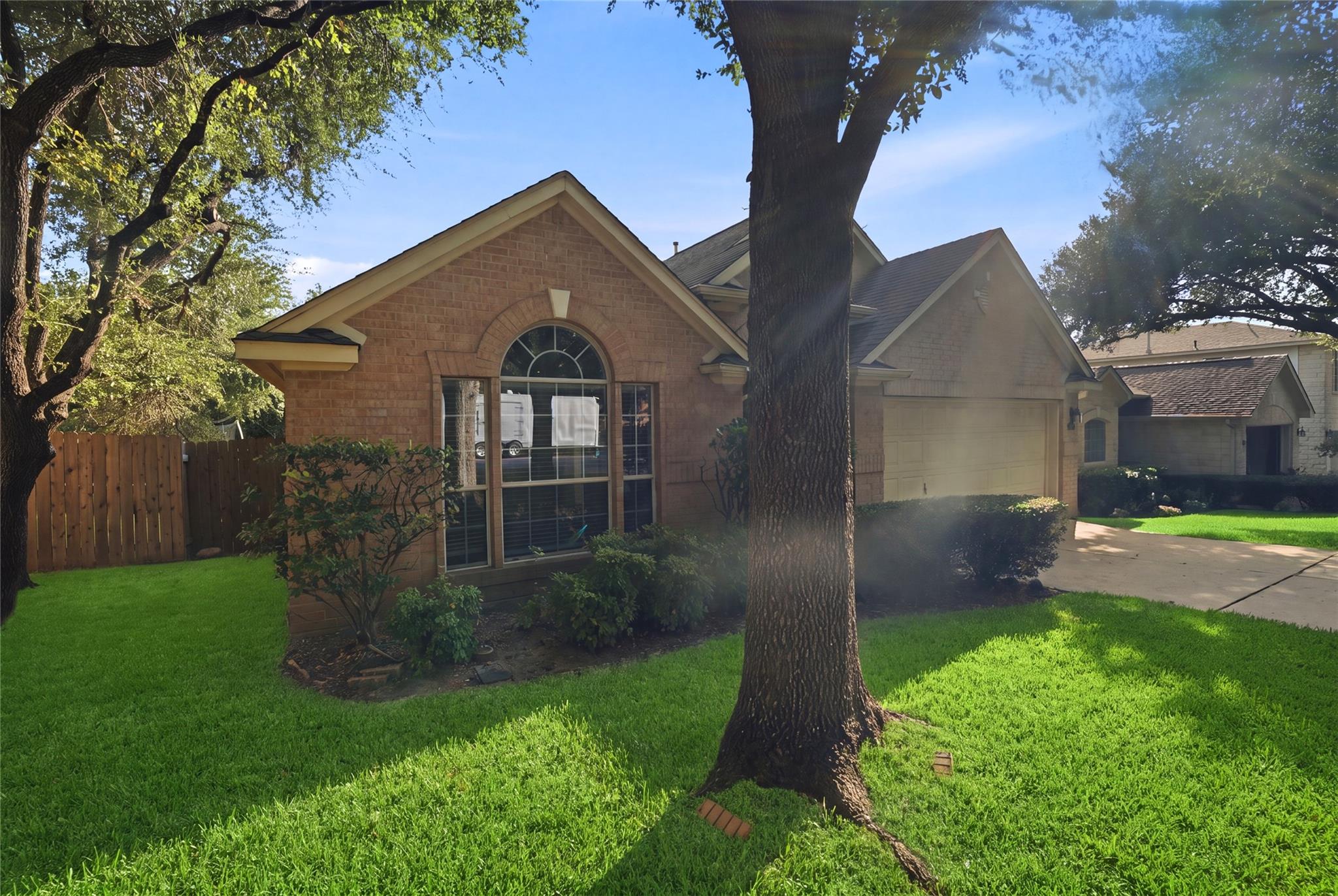 12521 Canyon Glen Dr Property Photo 2