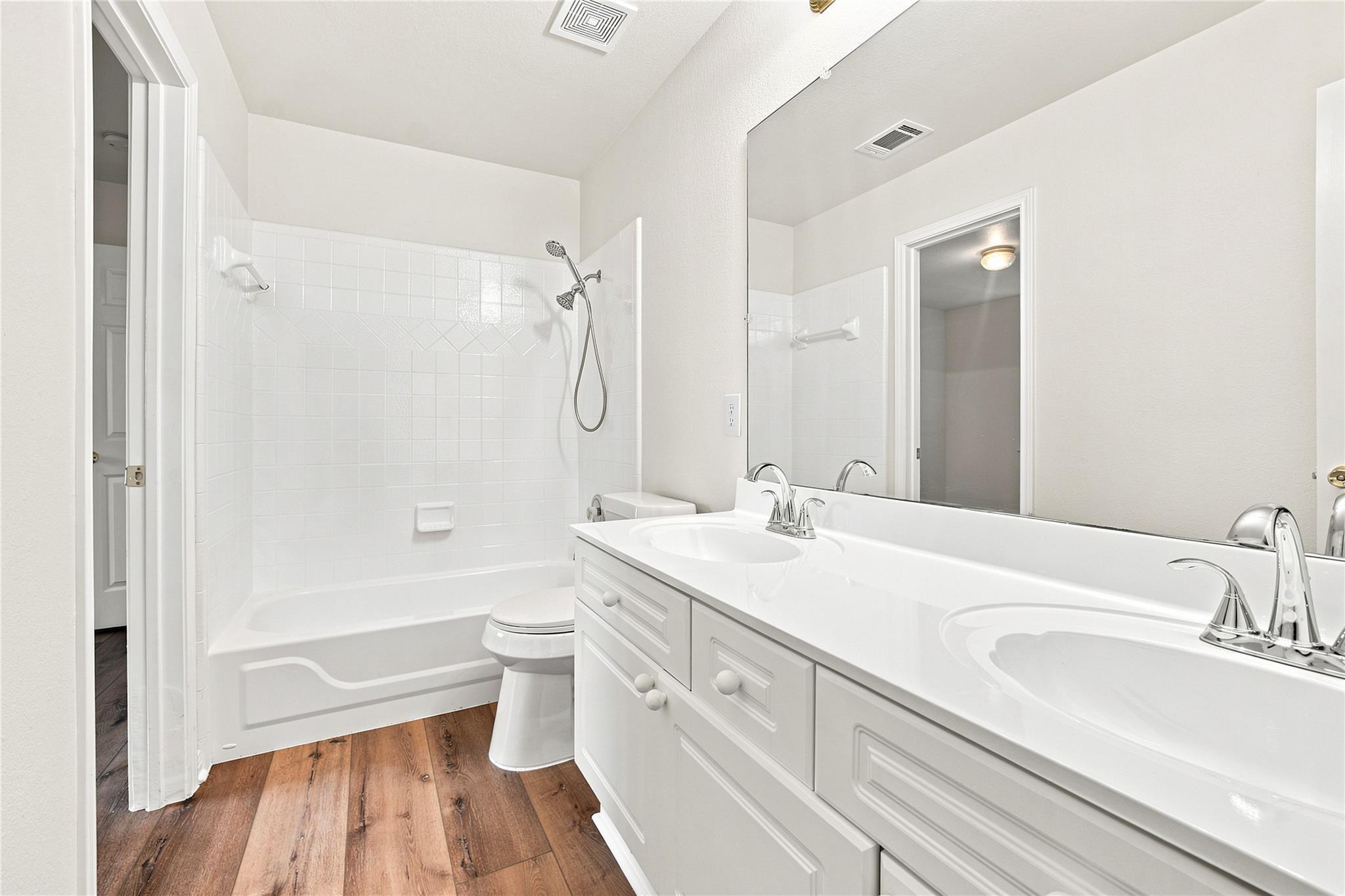 12521 Canyon Glen Dr Property Photo 17