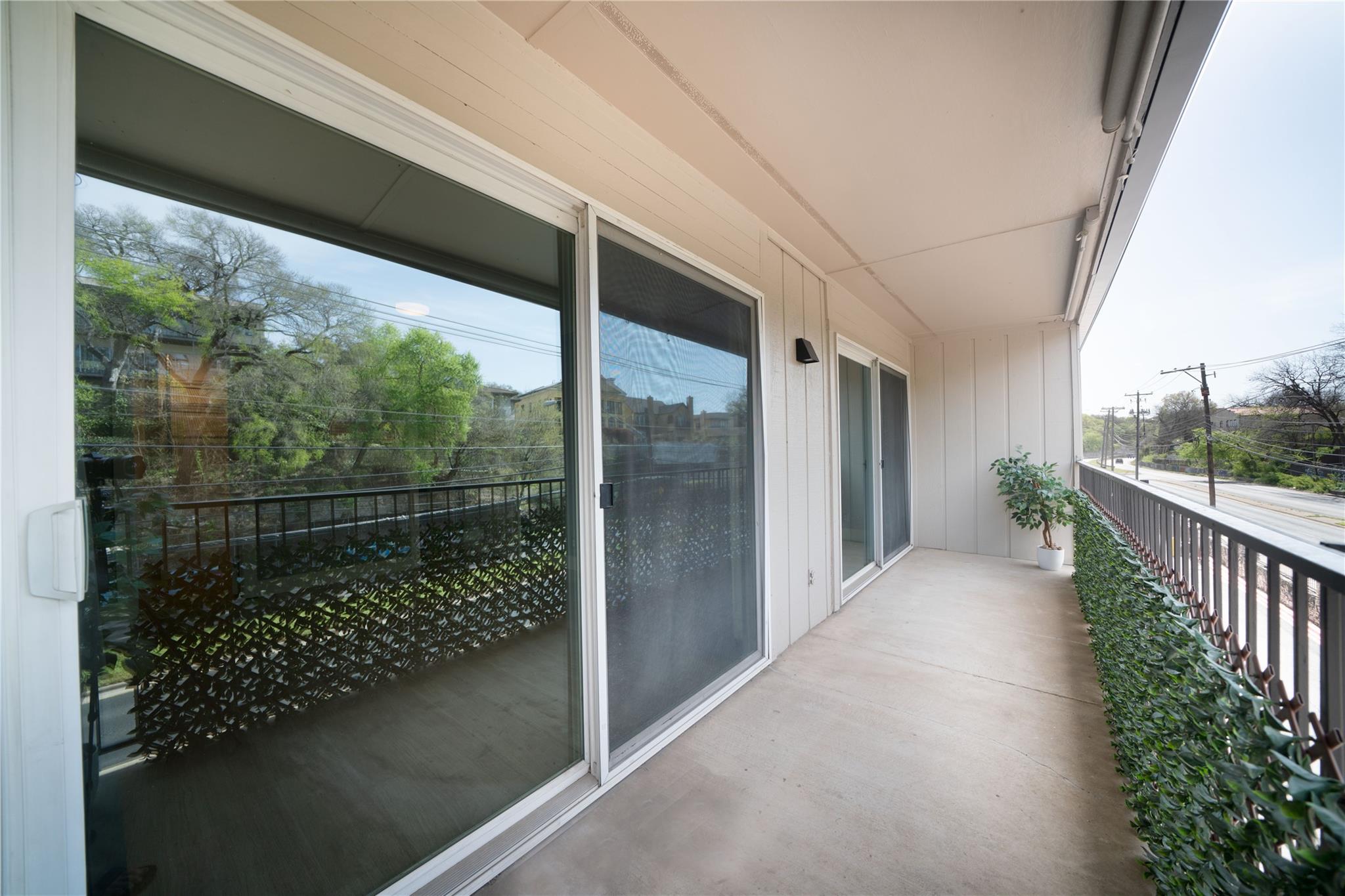 500 E Riverside Dr 242 Property Photo 21