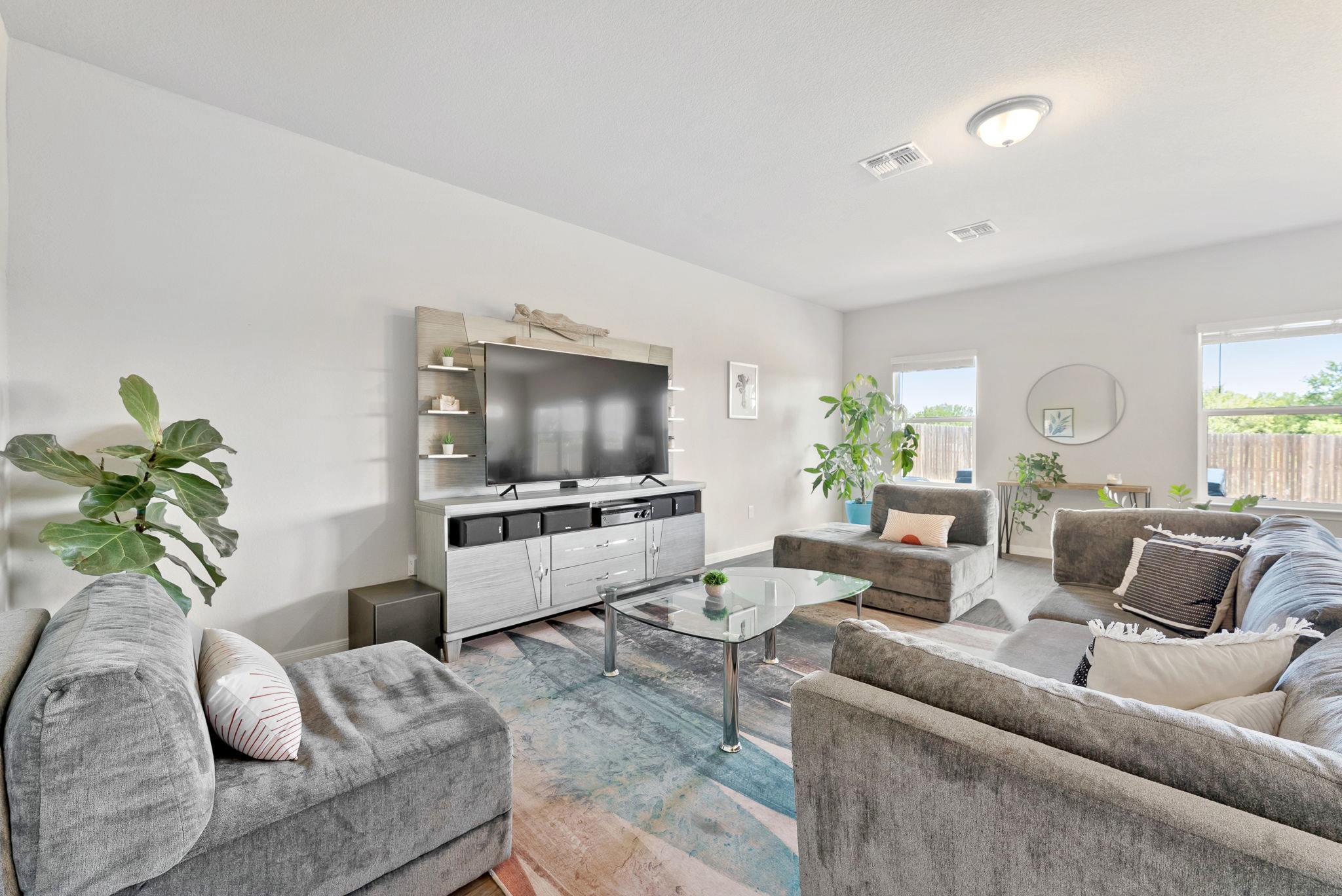 14131 Macquarie Dr Property Photo 11