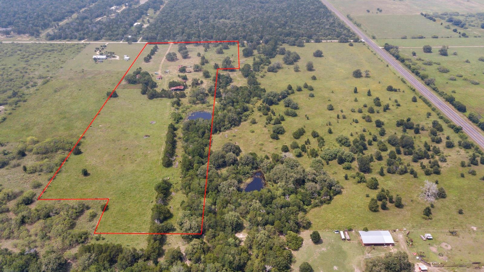 145 Stolle Ln Property Photo 4