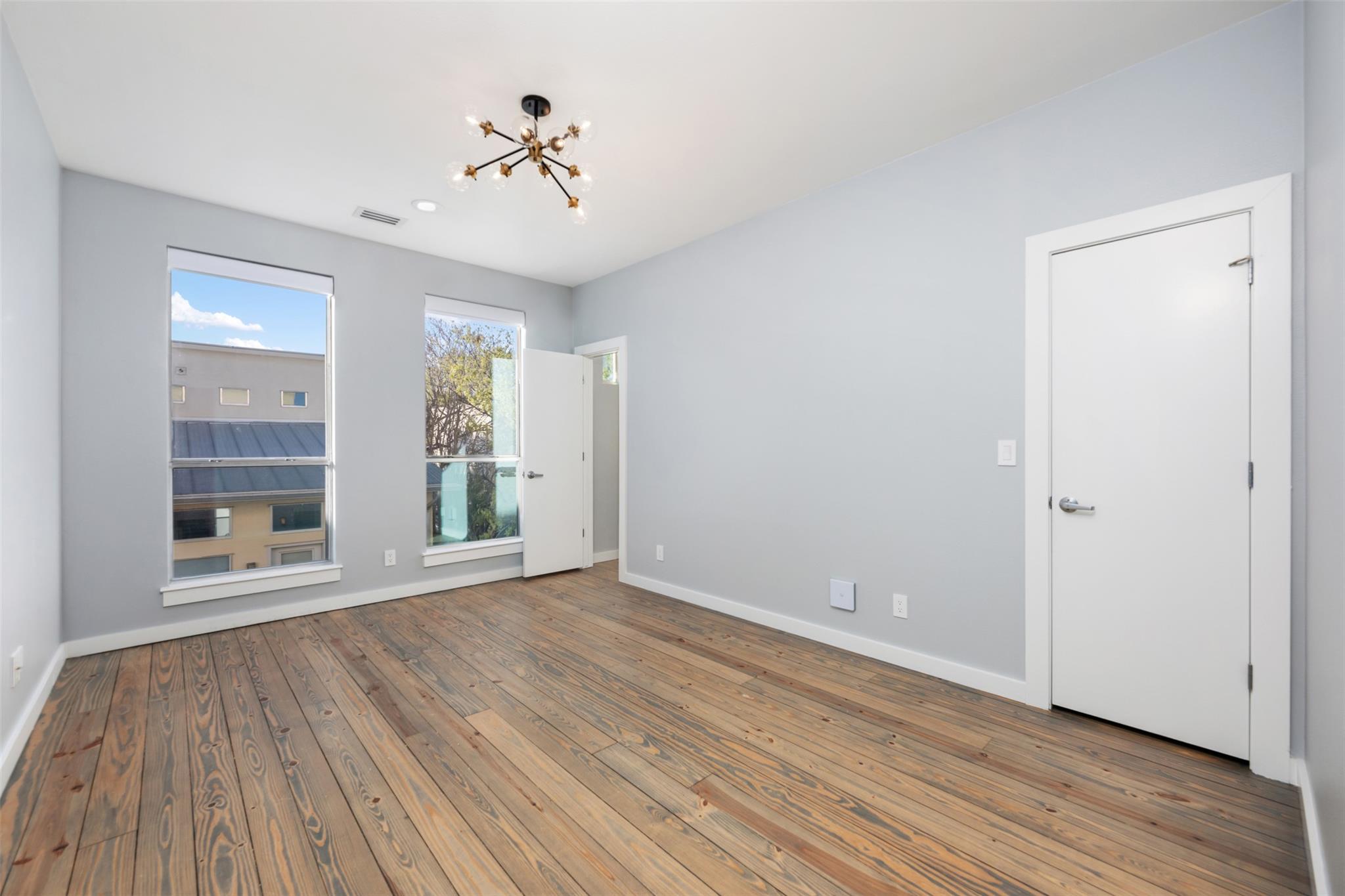 1209 Kinney Ave #d Property Photo 28