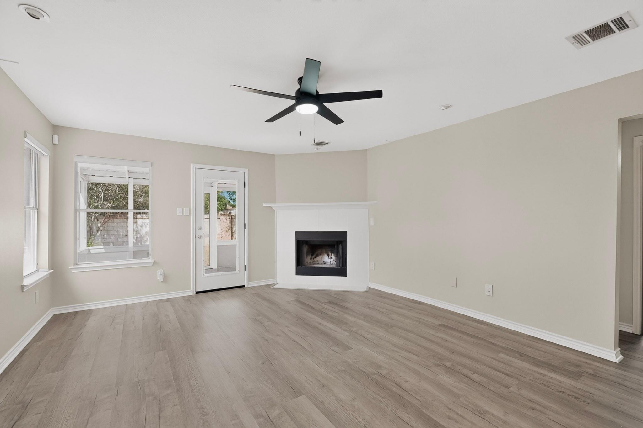 1825 Friars Tale Ln Property Photo 10