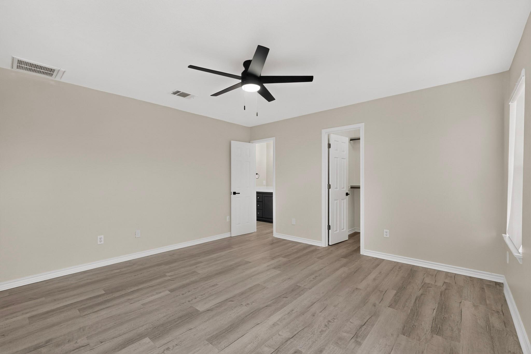 1825 Friars Tale Ln Property Photo 23
